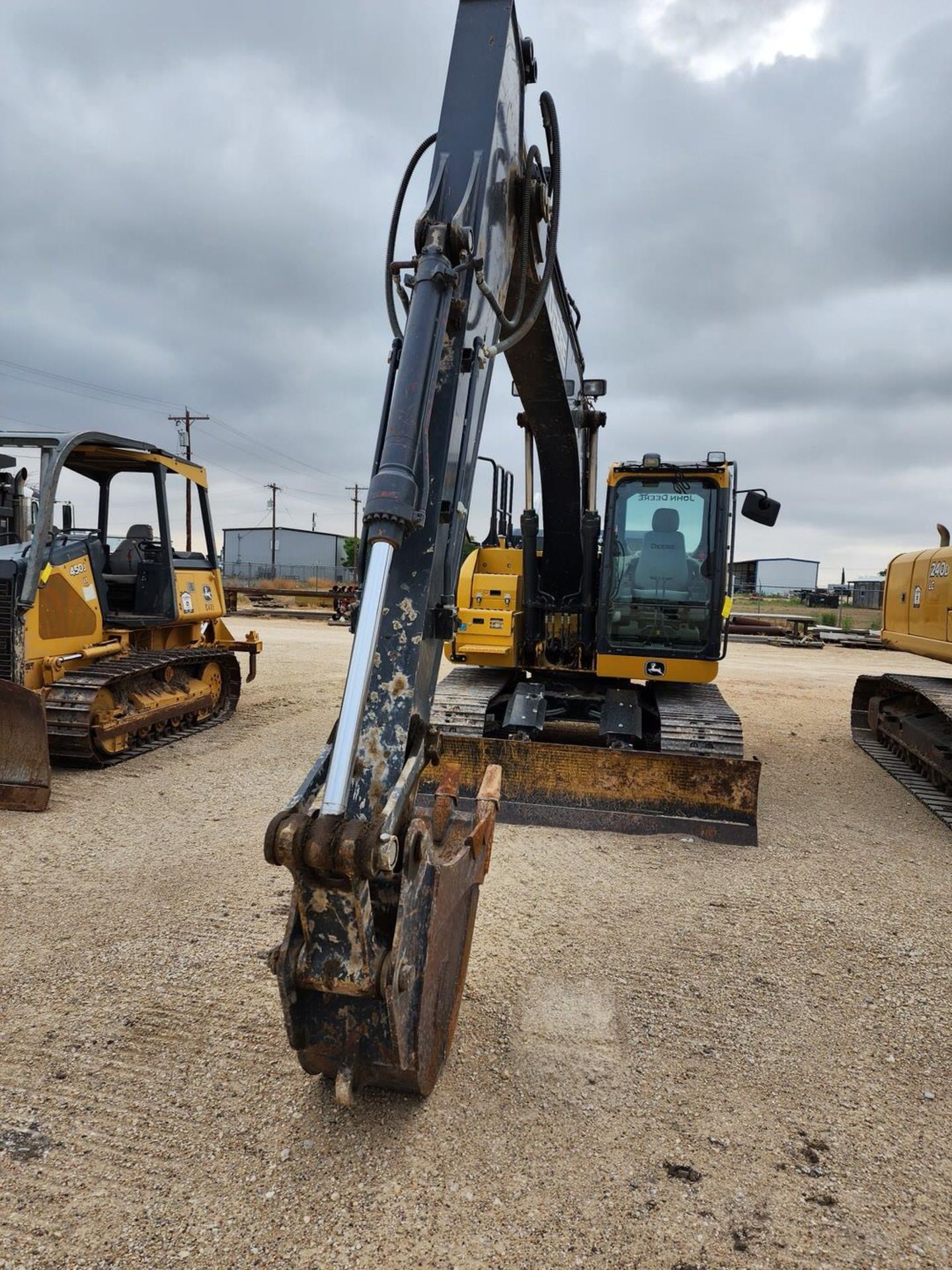 2017 John Deere 130G Excavator 102" Blade Attachment; W/ 17"W Bucket - Image 3 of 32