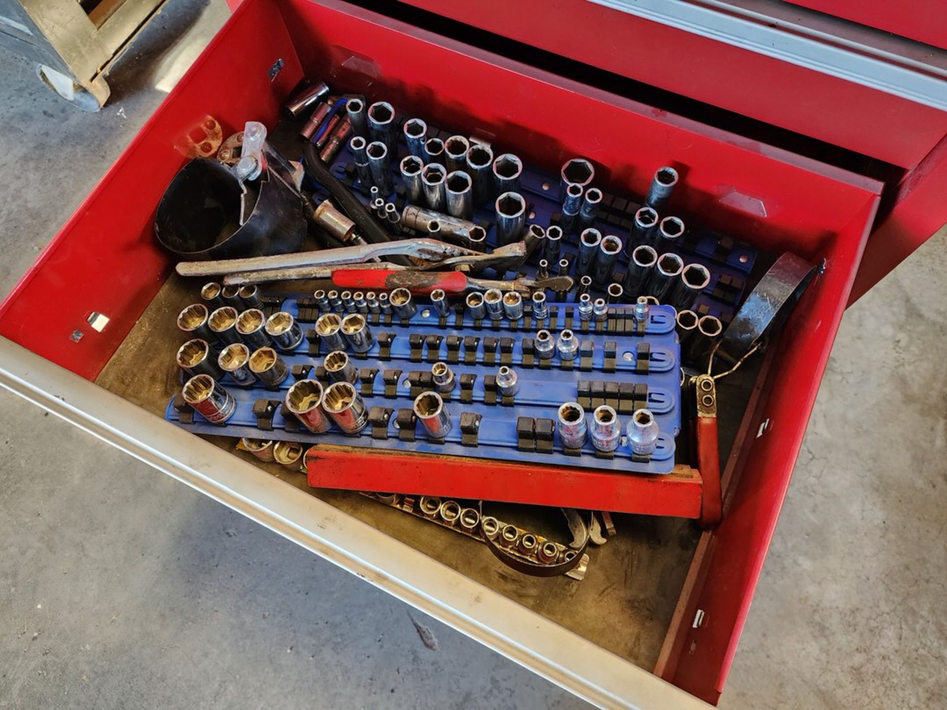 Rolling Tool Cabinet W/ Assorted Tools - Image 19 of 22