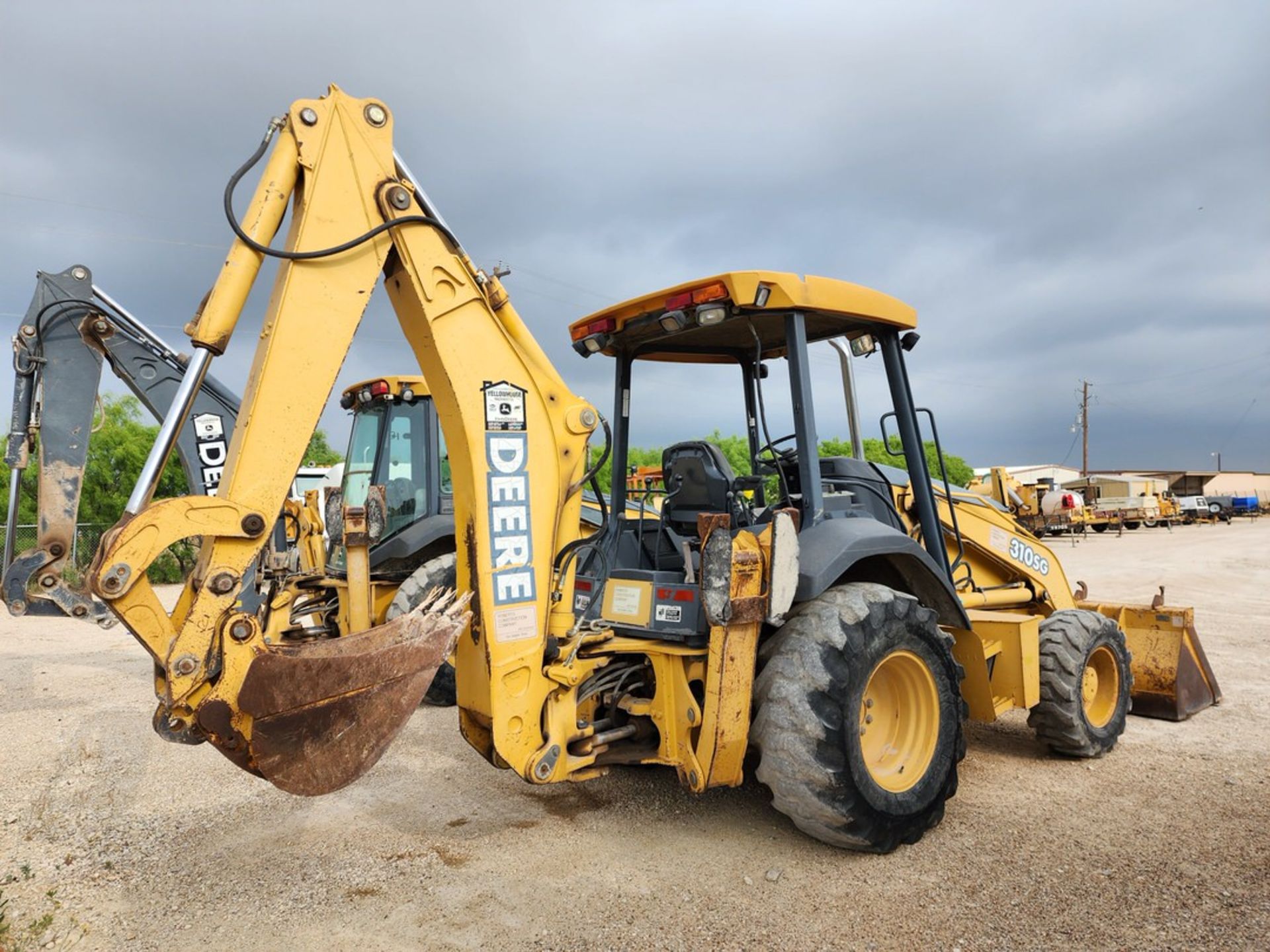 2005 John Deere 310SG Backhoe Loader W/ 1.25 cu/yd Bucket; Pin: T0310SG943525; Hrs: 1,050 - Image 5 of 24