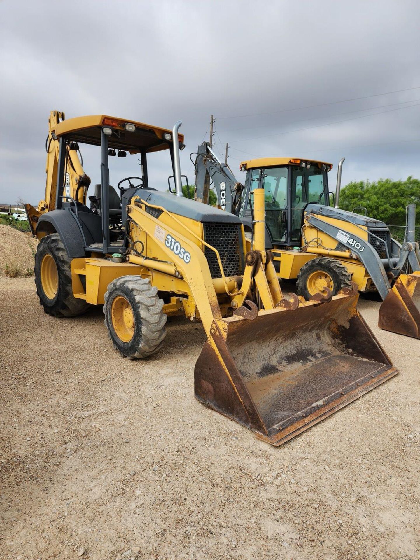 2005 John Deere 310SG Backhoe Loader W/ 1.25 cu/yd Bucket; Pin: T0310SG943525; Hrs: 1,050 - Image 2 of 24