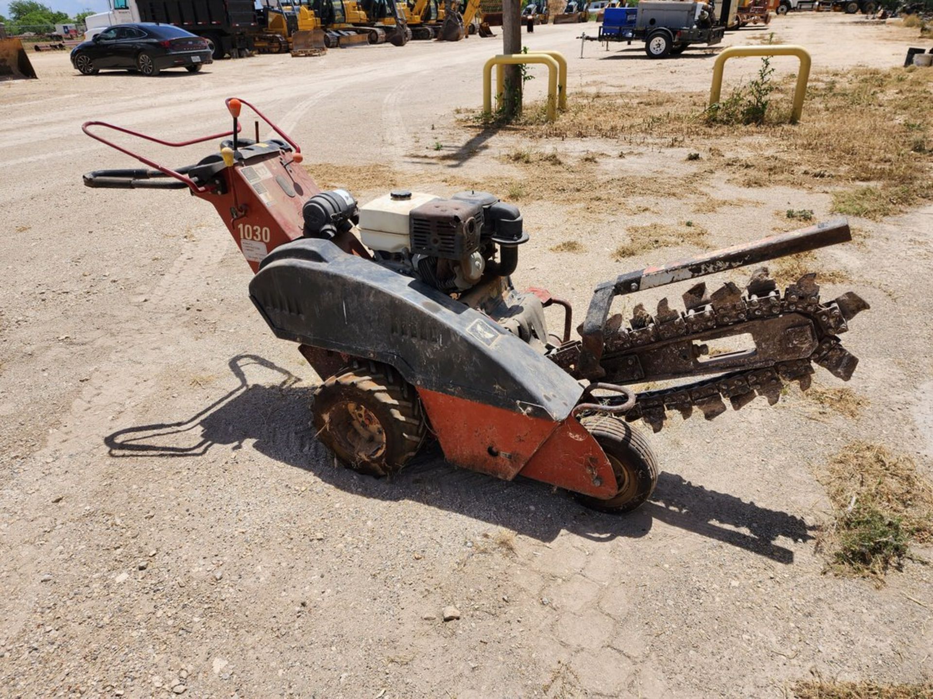 Ditch Witch Trencher W/ Honda 13.0 GX390 Motor (No Tag) - Image 4 of 9