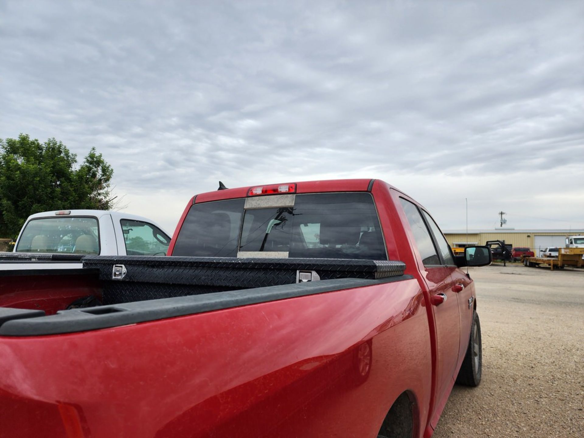 2017 Dodge Ram 1500 Hemi Truck (Gasoline) Mileage: 89,578 ; Vin: 1C6RR7T2HS719480; TX Plate: JXZ- - Image 6 of 19
