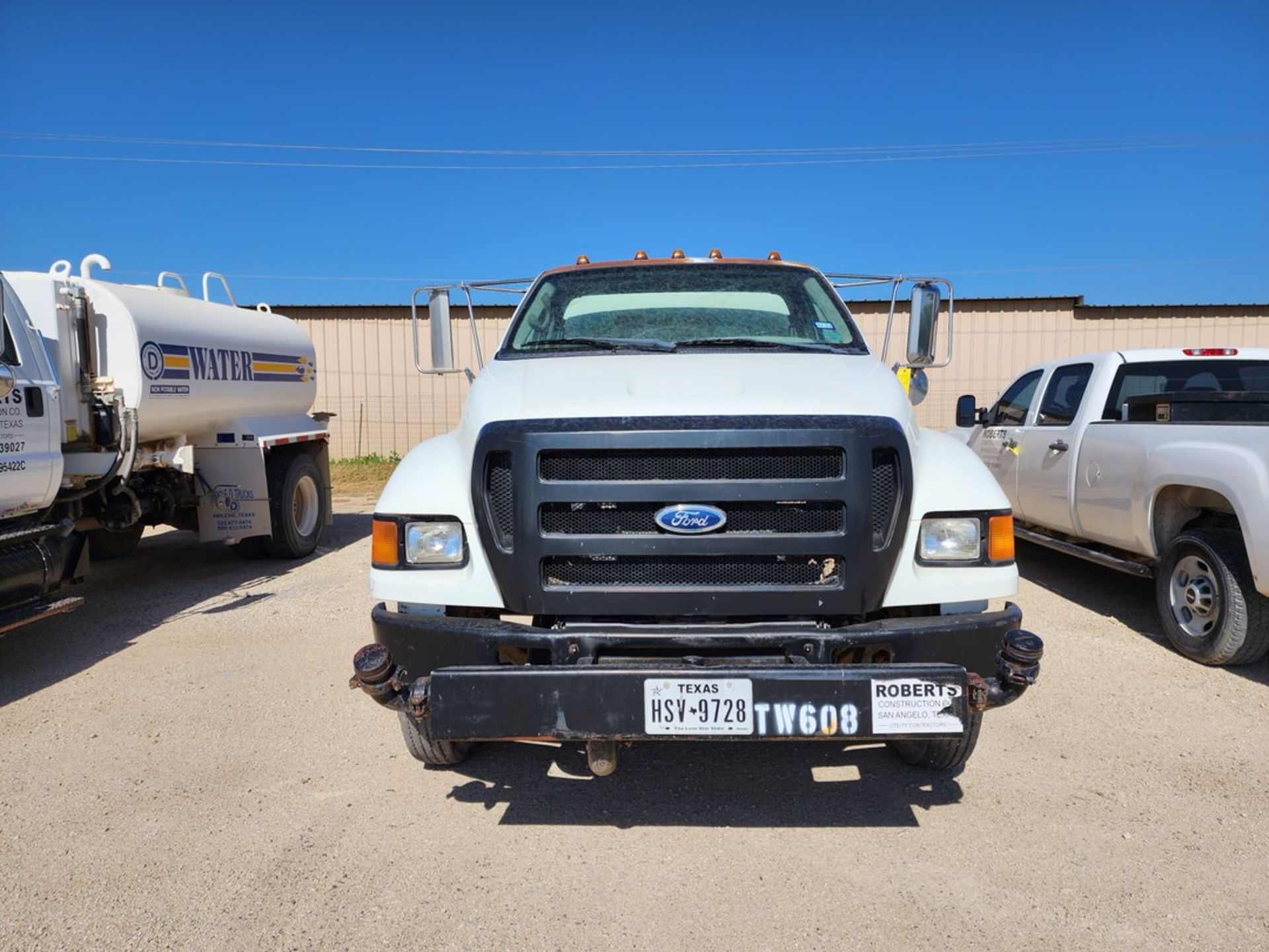 2004 Ford F-650 Super Duty Water Truck (Diesel) Mileage: 19,999 ; Vin: 3FRNF659X4V687924; TX - Image 2 of 22