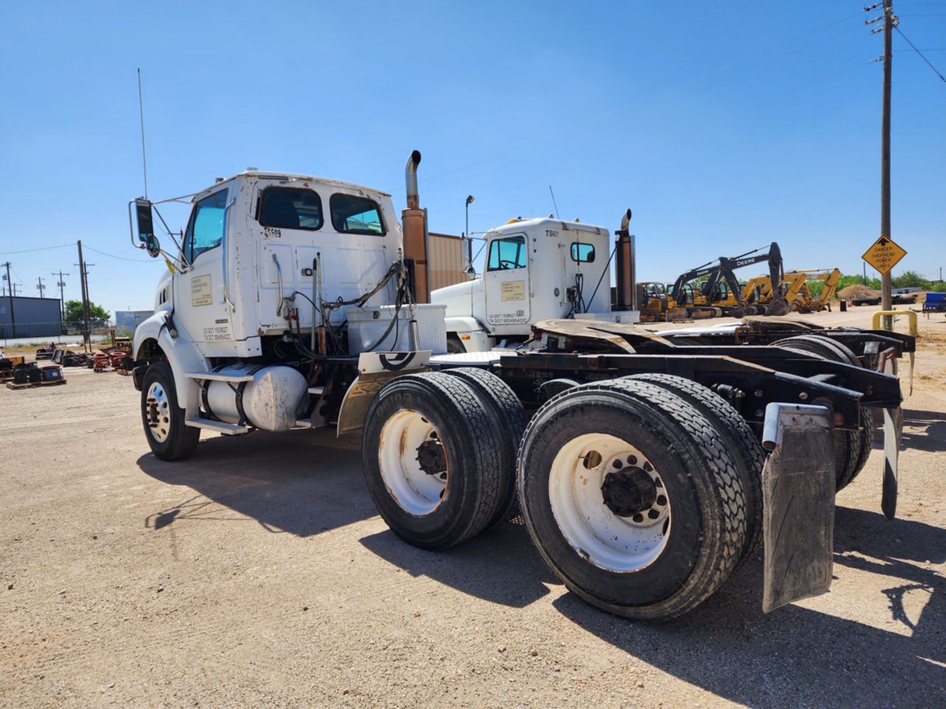 2005 Sterling Tractor Trailer (Diesel) TX Plate: 1L5-3505; Vin: 2FWJAZCG76AV42837; W/ Detroit Diesel - Image 11 of 32