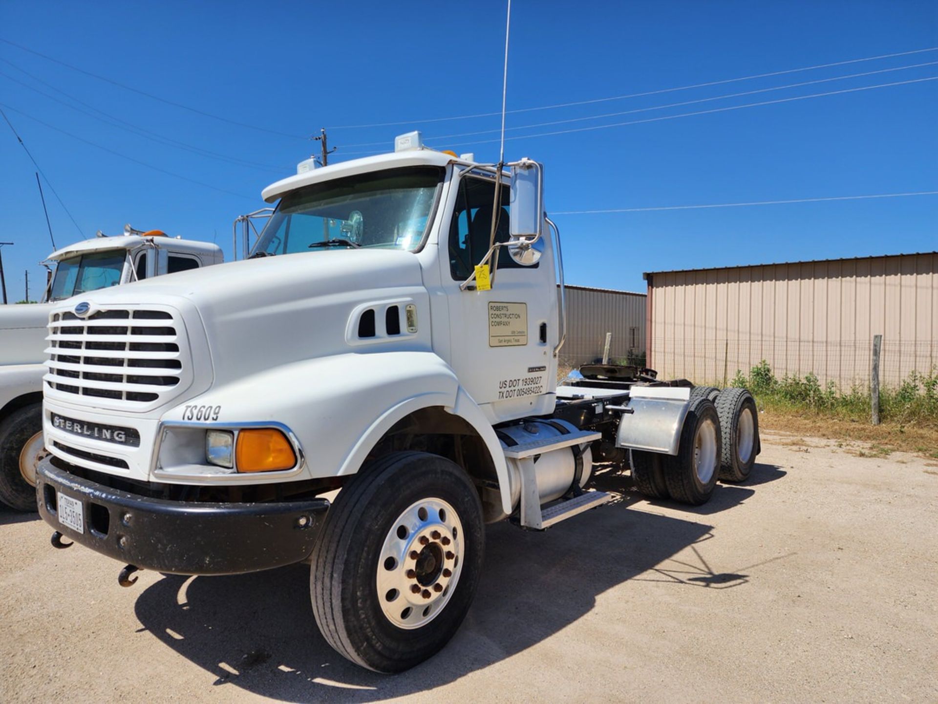 2005 Sterling Tractor Trailer (Diesel) TX Plate: 1L5-3505; Vin: 2FWJAZCG76AV42837; W/ Detroit Diesel