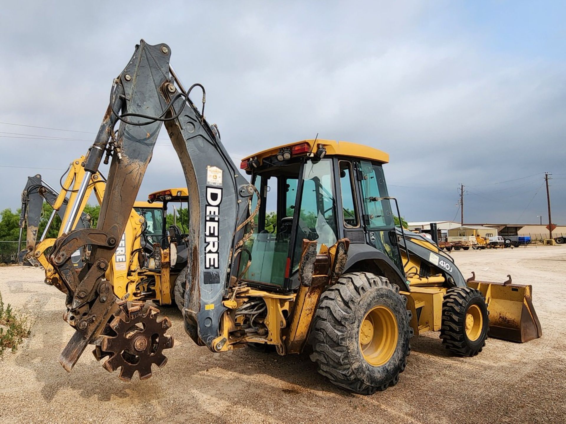 2007 John Deere 410J Backhoe Loader W/ 1.5 cu/yd Bucket & W/ Self Aligning Roller Bearing; Pin: - Image 5 of 24