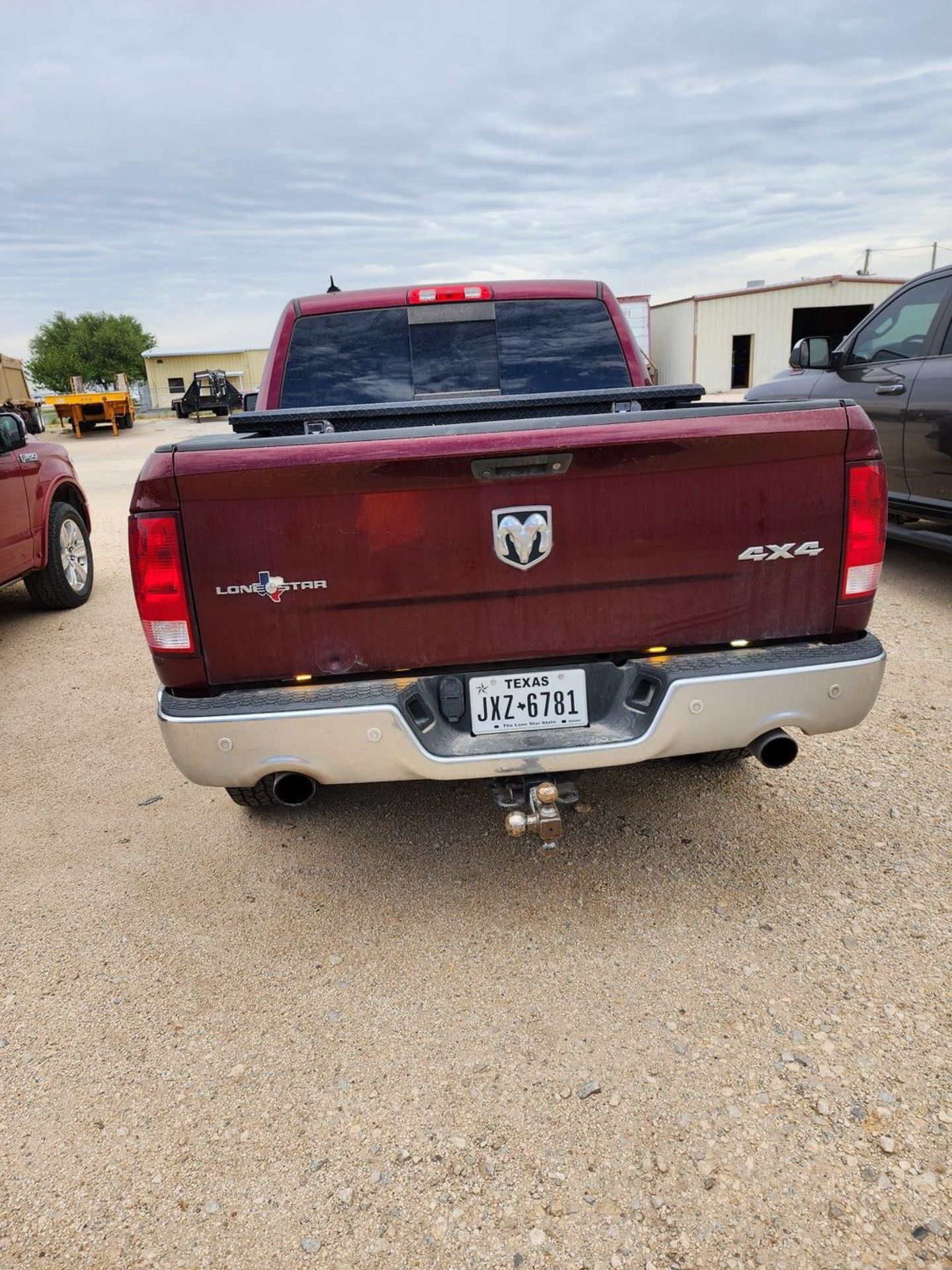 2017 Dodge Ram 1500 Hemi Truck (Gasoline) Mileage: 91,258 ; Vin: 1C6RR7LT6HS823356; TX Plate: JXZ- - Image 8 of 18