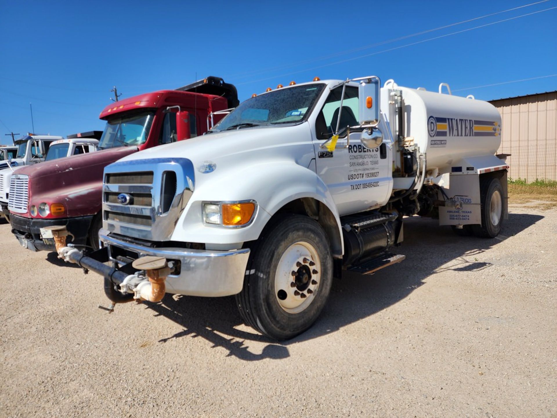 2012 Ford F-750 XL Super Duty Water Truck (Diesel) Mileage: 7,999 ; Vin: 3FRW7FL8CV442414; TX Plate: