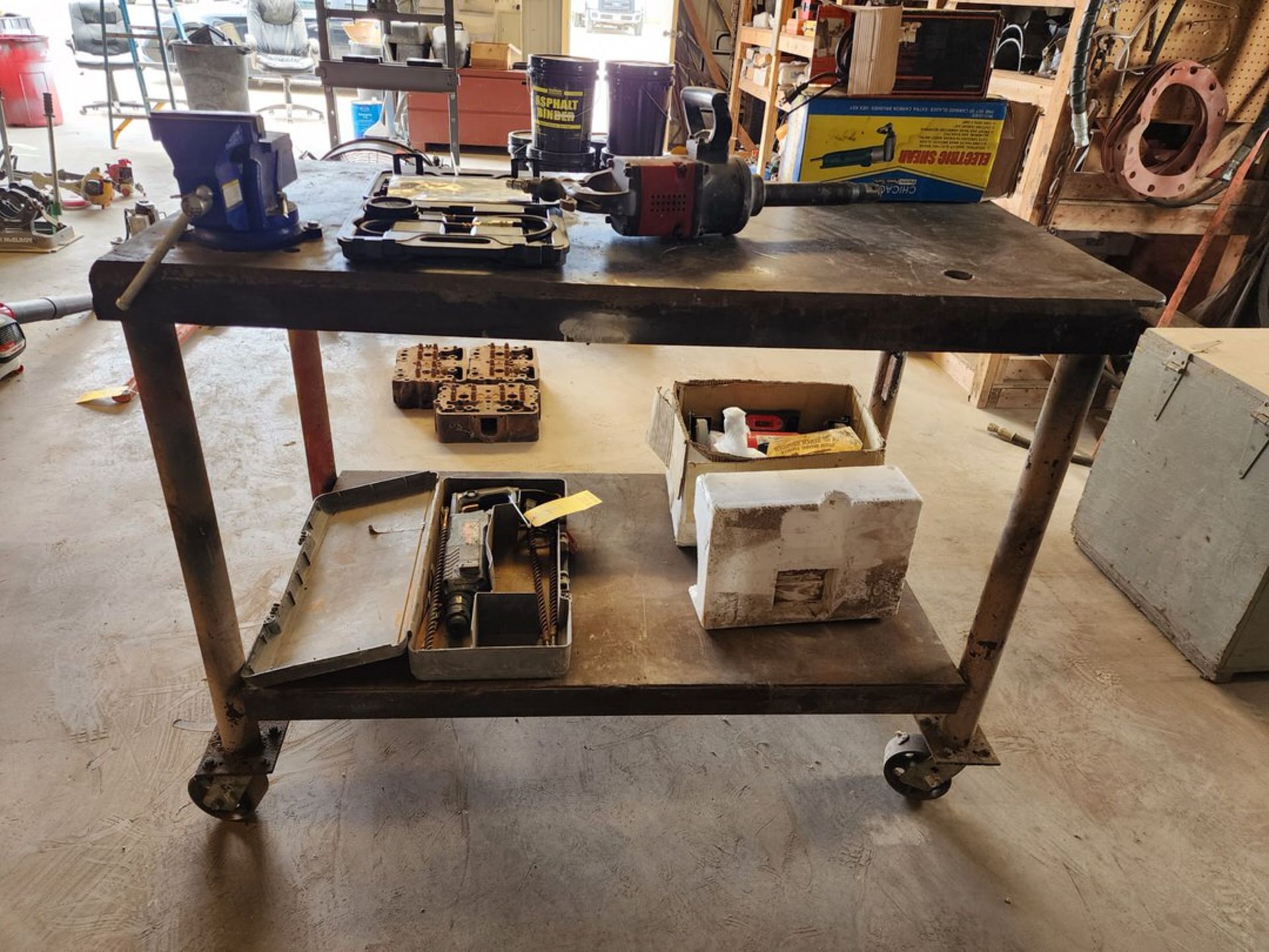 Rolling Matl. Stl Table W/ 5" Vise