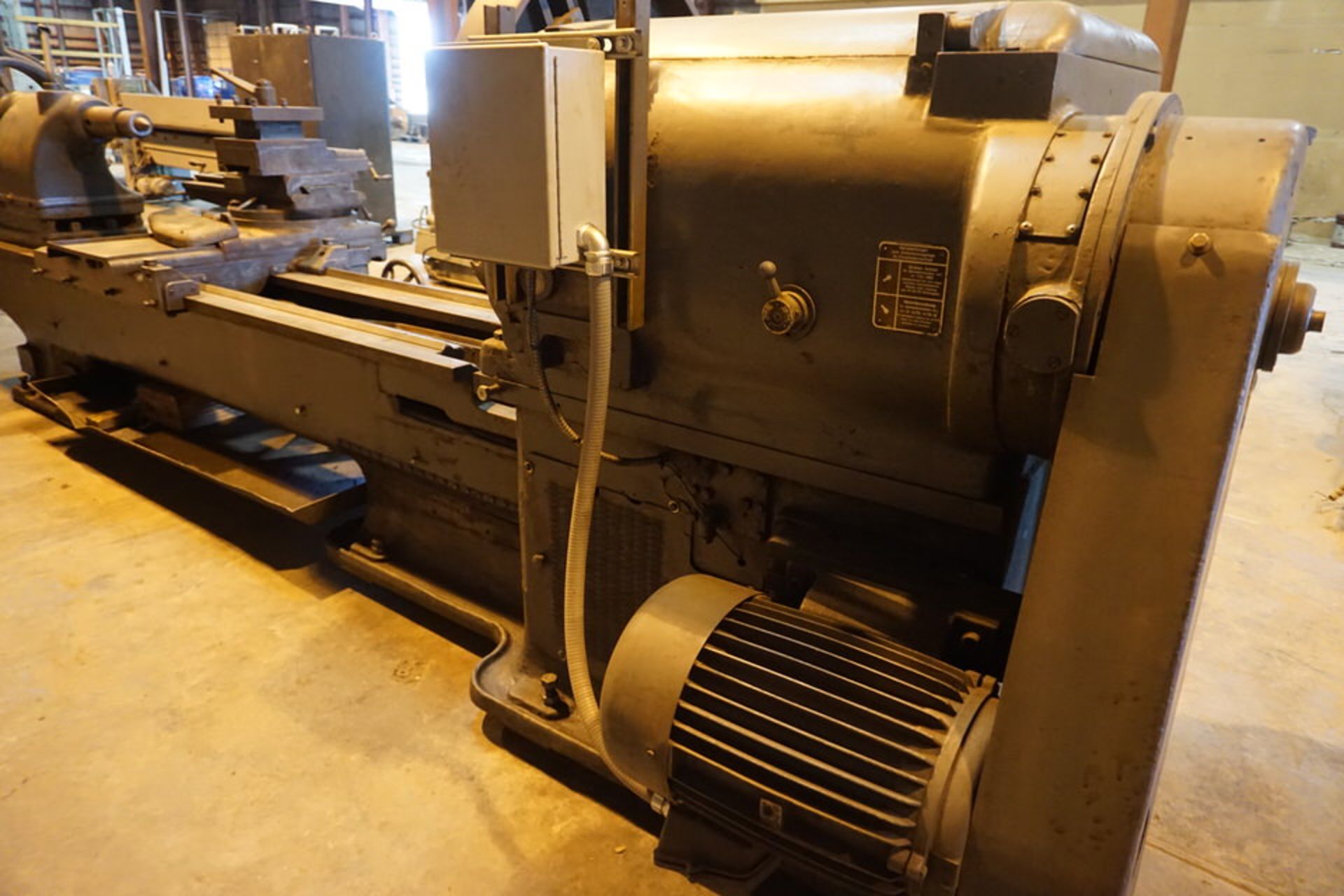 WOHLENBERG HANOVER ENGINE LATHE, MDL: 1731, 36" SWING X 96" CENTERS, 36" 4 JAW CHUCK, 4 WAY - Image 8 of 14