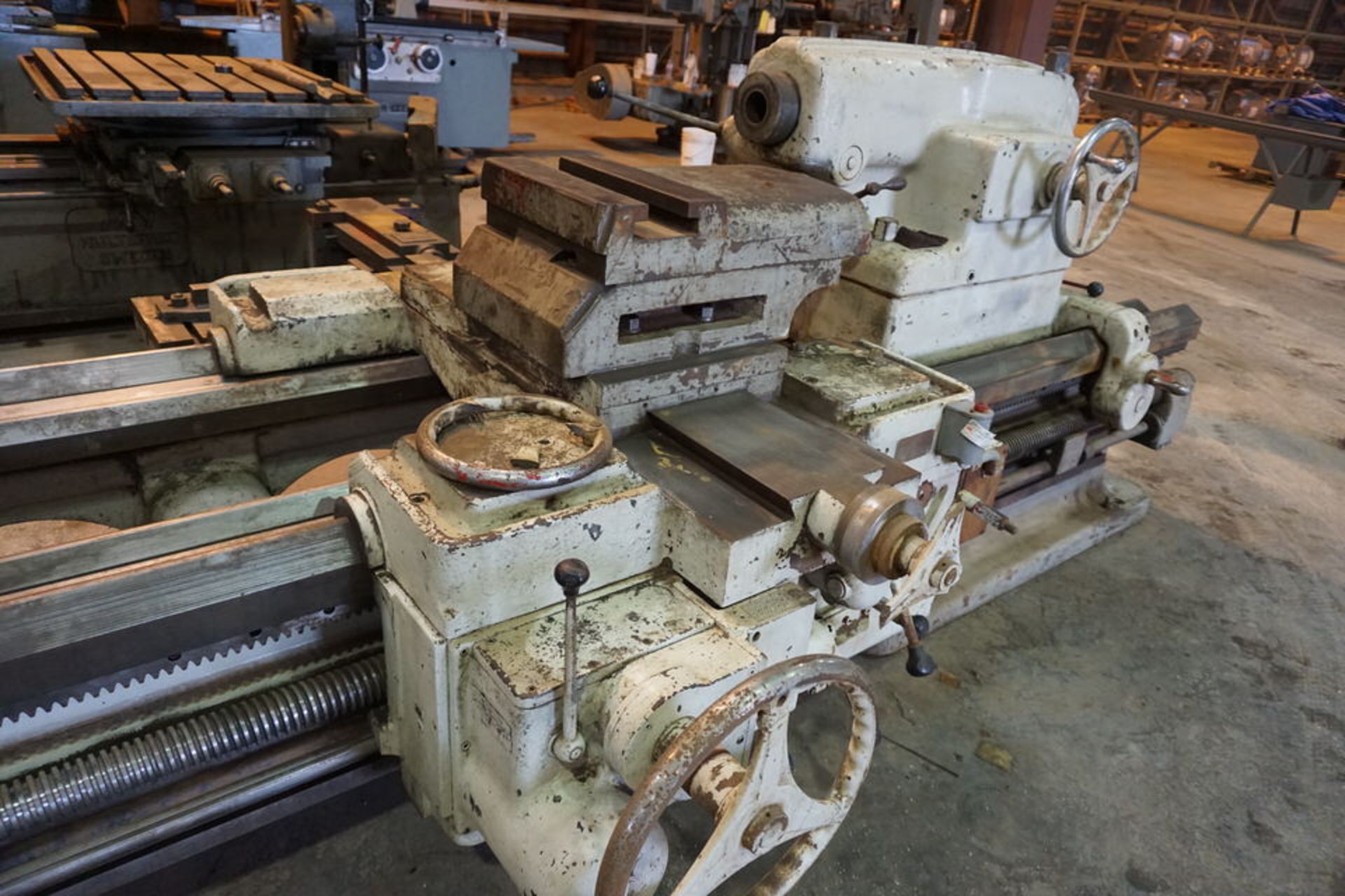 AMERICAN PACEMAKER ENGINE LATHE, 22" SWING X 204' CENTERS, 36" 4 JAW CHUCK, STEADY REST, TAPER - Image 8 of 12