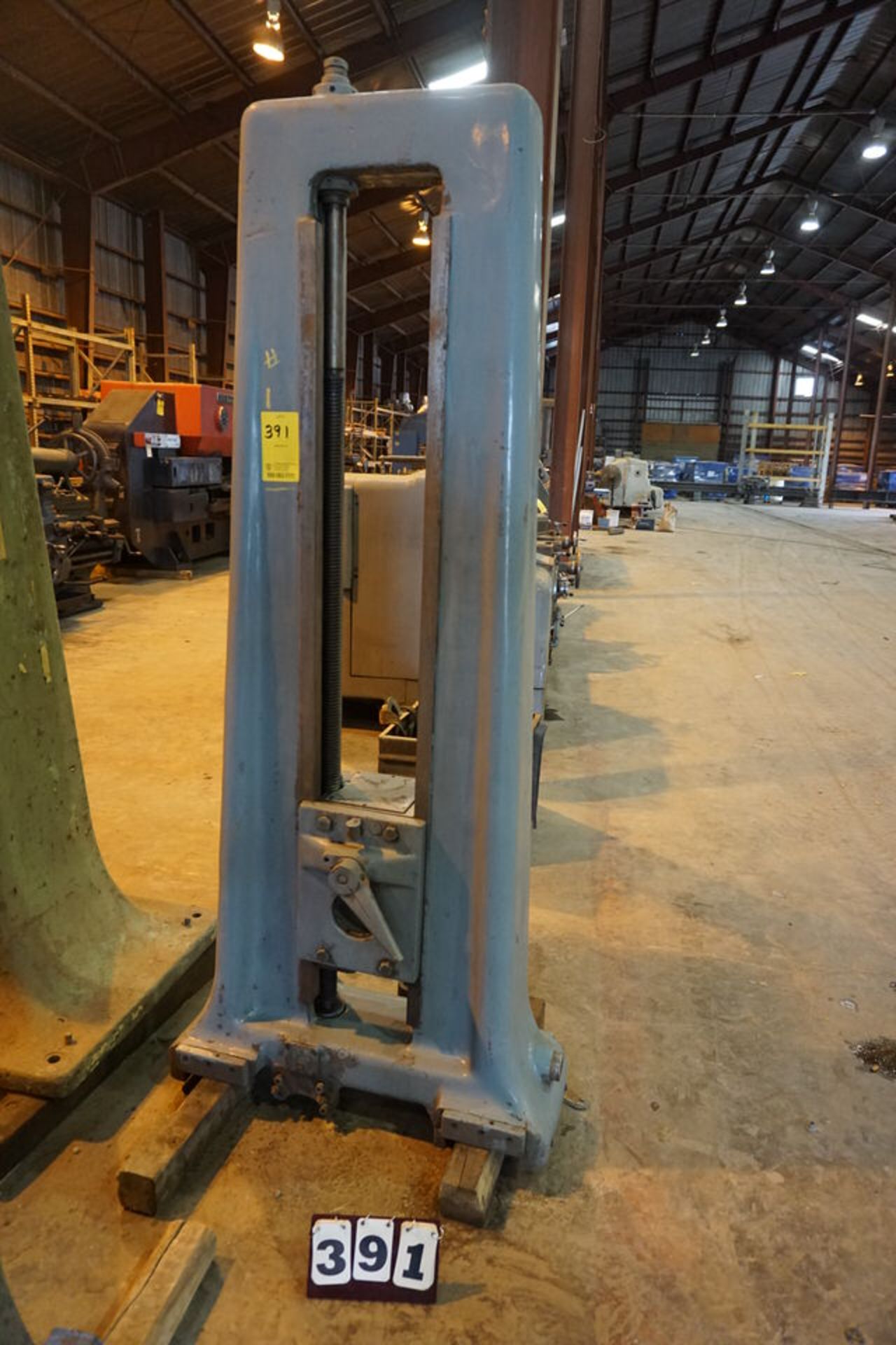 BORING MILL TAILSTOCK 80" TALL