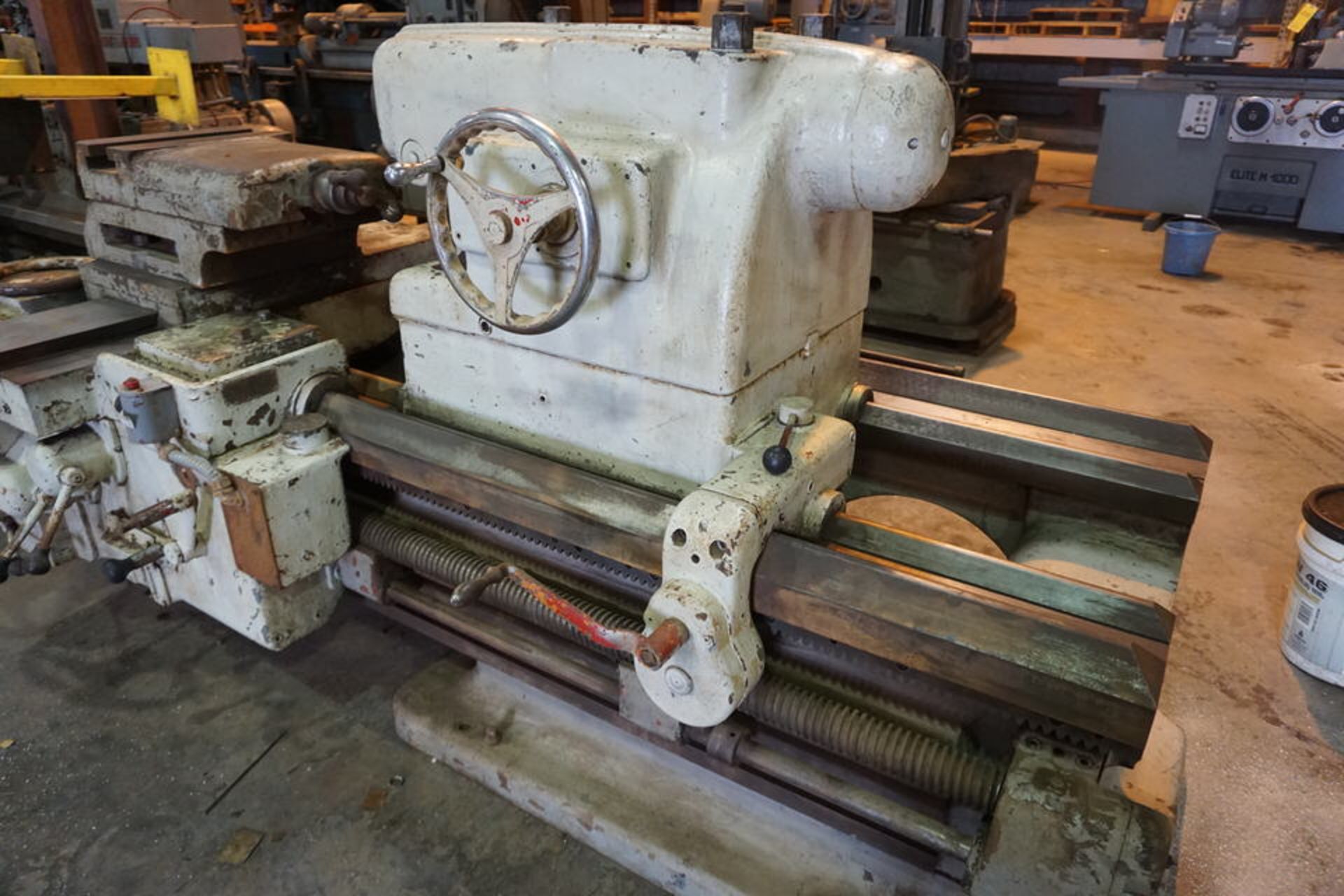 AMERICAN PACEMAKER ENGINE LATHE, 22" SWING X 204' CENTERS, 36" 4 JAW CHUCK, STEADY REST, TAPER - Image 9 of 12