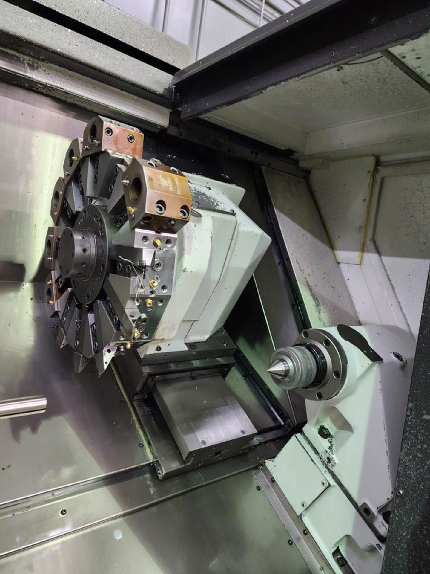 2017 Okuma LB3000EXII Horizontal Lathe 3-Axis; 220/480V, 3PH, 60HZ, 38kva, FLA: 99.8/45.8A; W/ Okuma - Image 7 of 20