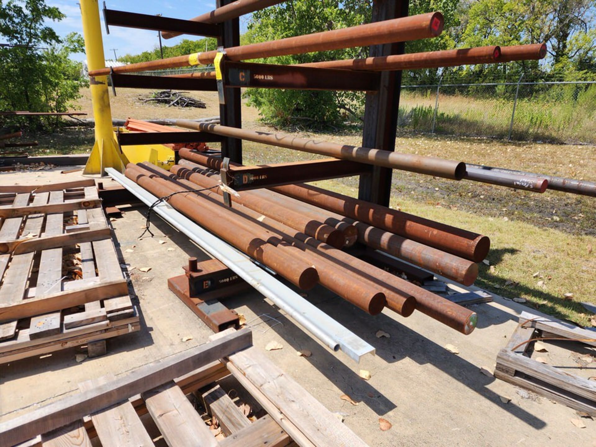 Raw Material (Approx. 23pcs) To Include But Not Limited To: Round Bar; Pipe (Crane Excluded) Range: - Image 4 of 13