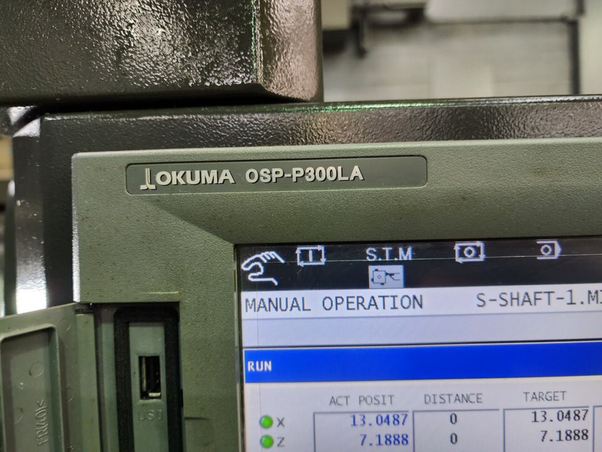 2017 Okuma LB3000EXII Horizontal Lathe 3-Axis; 220/480V, 3PH, 60HZ, 38kva, FLA: 99.8/45.8A; W/ Okuma - Image 8 of 18