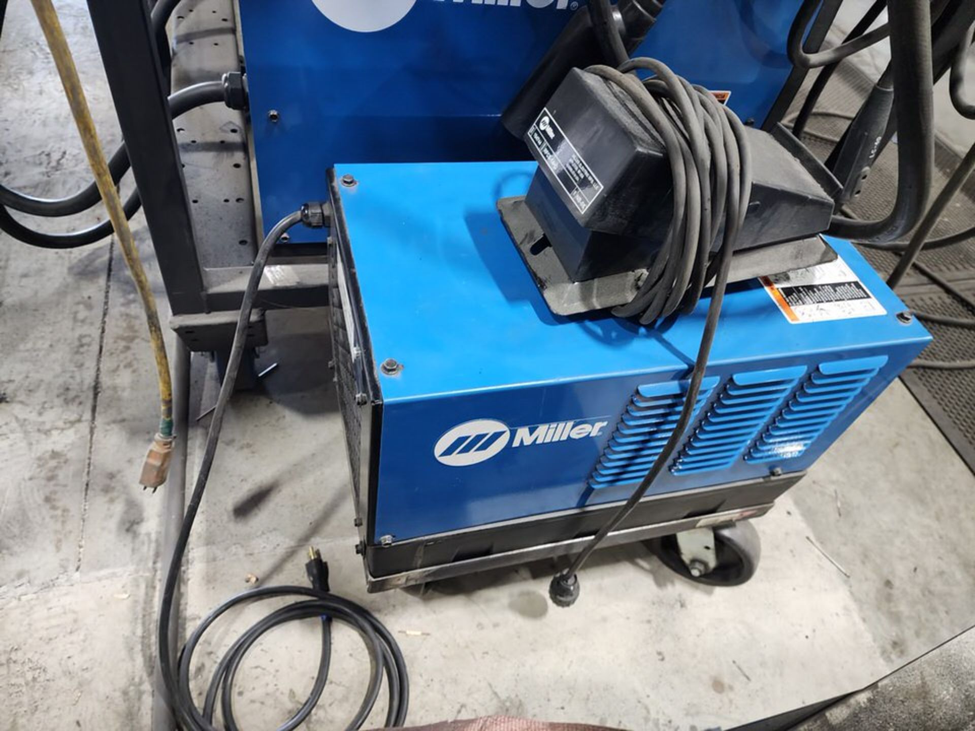 Miller XMT 350 6-Pack XMT 350 Field Pro Welding System W/ (6) XMT 350 Welders, 208-575V; W/ Rack - Image 19 of 34