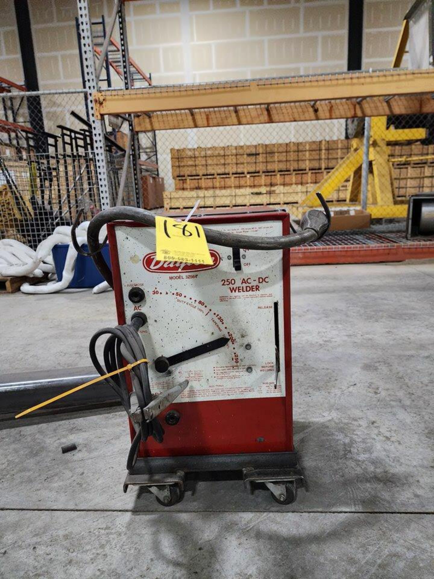 Dayton 3Z564 250 AC-DC Welder 208/230V, 30 Arc Volts, 60HZ, 1PH, PRI Amps: 80/76