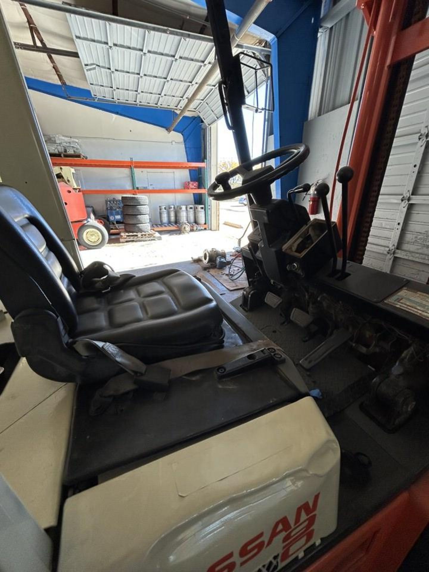 Nissan 90 Forklift, 8,000 lbs Capacity, LP Gas - Image 4 of 5