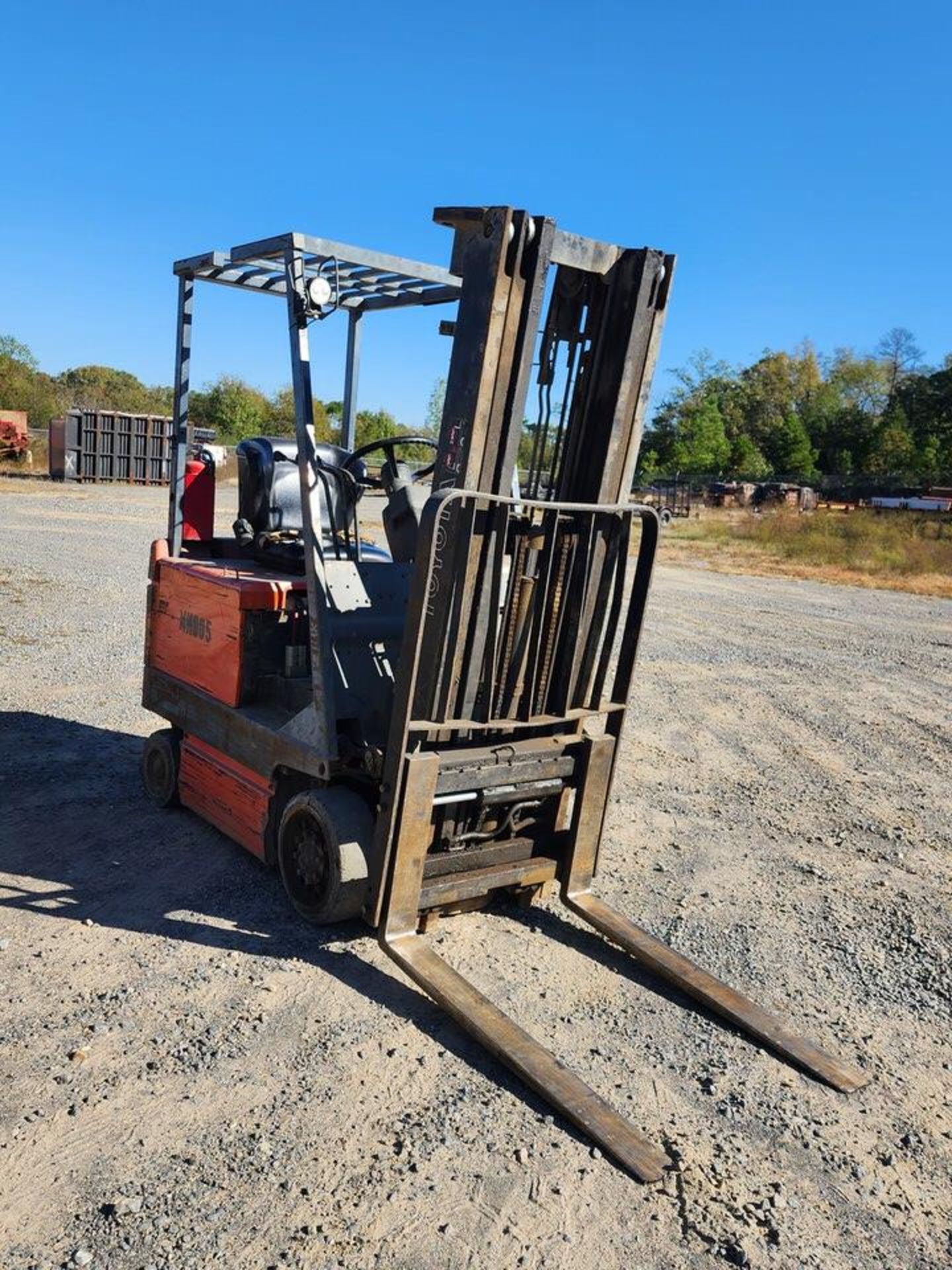 Toyota 30-5FBC15 Ele Forklift 3-Stage Mast; 185" Max Lift ht.; Hrs: 32,982.1; W/ Charger