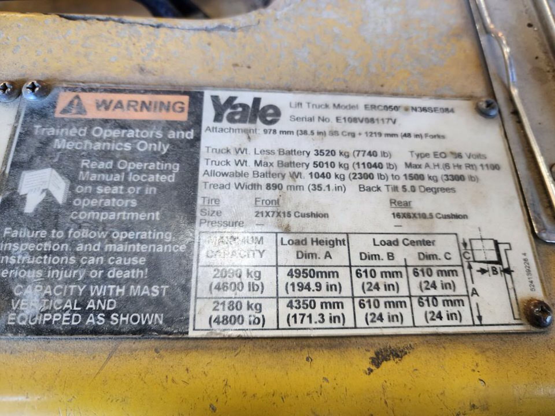 Yale ERC050??N36SE084 Ele Forklift 3-Stage Mast, 171.3" Max Lift Ht; 48" Forks; Hrs: 4,213.7; W/ - Image 17 of 20