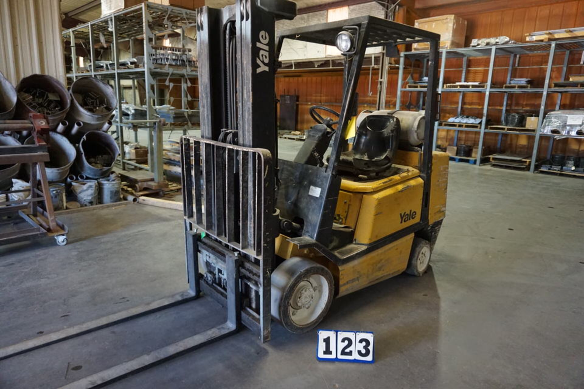 Yale Forklift, 5,450 lb Cap, LP, 187 Lft Ht, Side Shft, 5' Forks, 7,461 Hours Showing