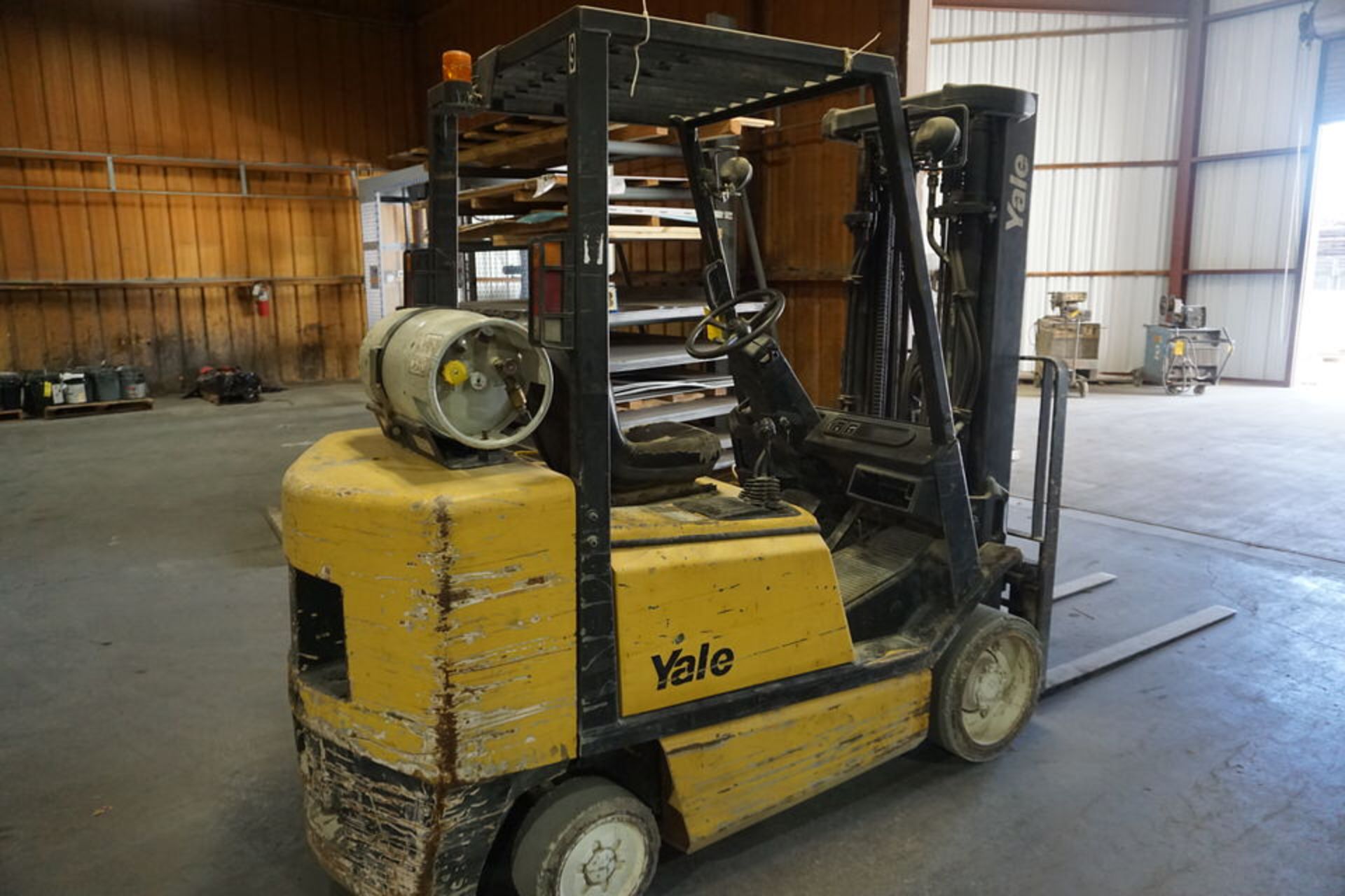 Yale Forklift, 5,450 lb Cap, LP, 187 Lft Ht, Side Shft, 5' Forks, 7,461 Hours Showing - Image 11 of 12