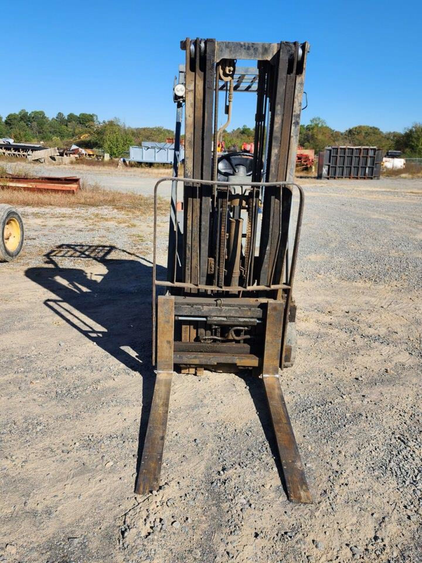 Toyota 30-5FBC15 Ele Forklift 3-Stage Mast; 185" Max Lift ht.; Hrs: 32,982.1; W/ Charger - Image 2 of 17
