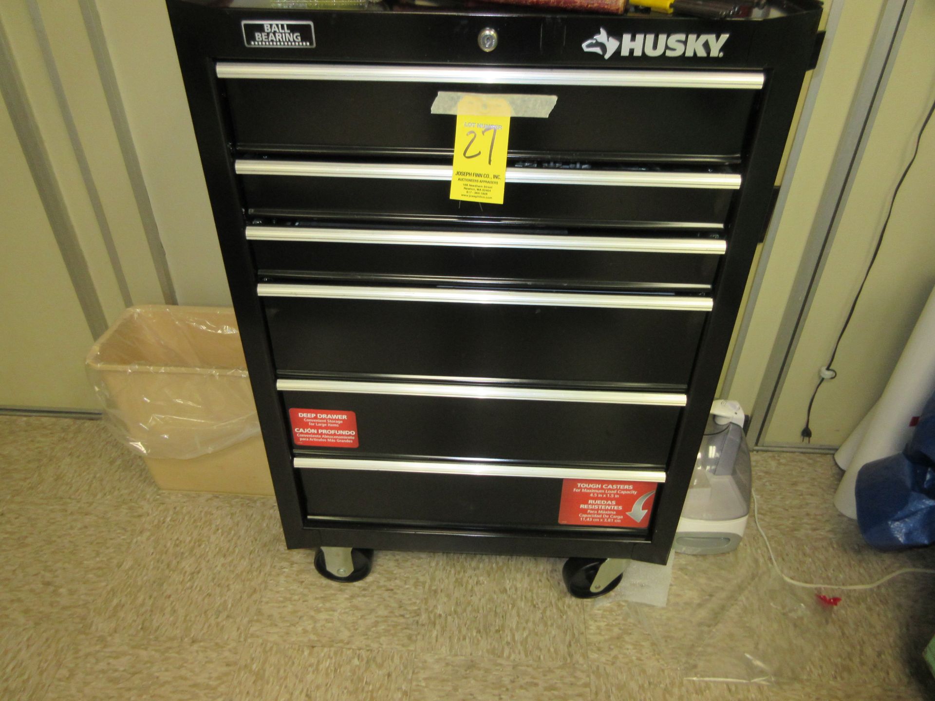 (1) Huskey Port. Tool Box