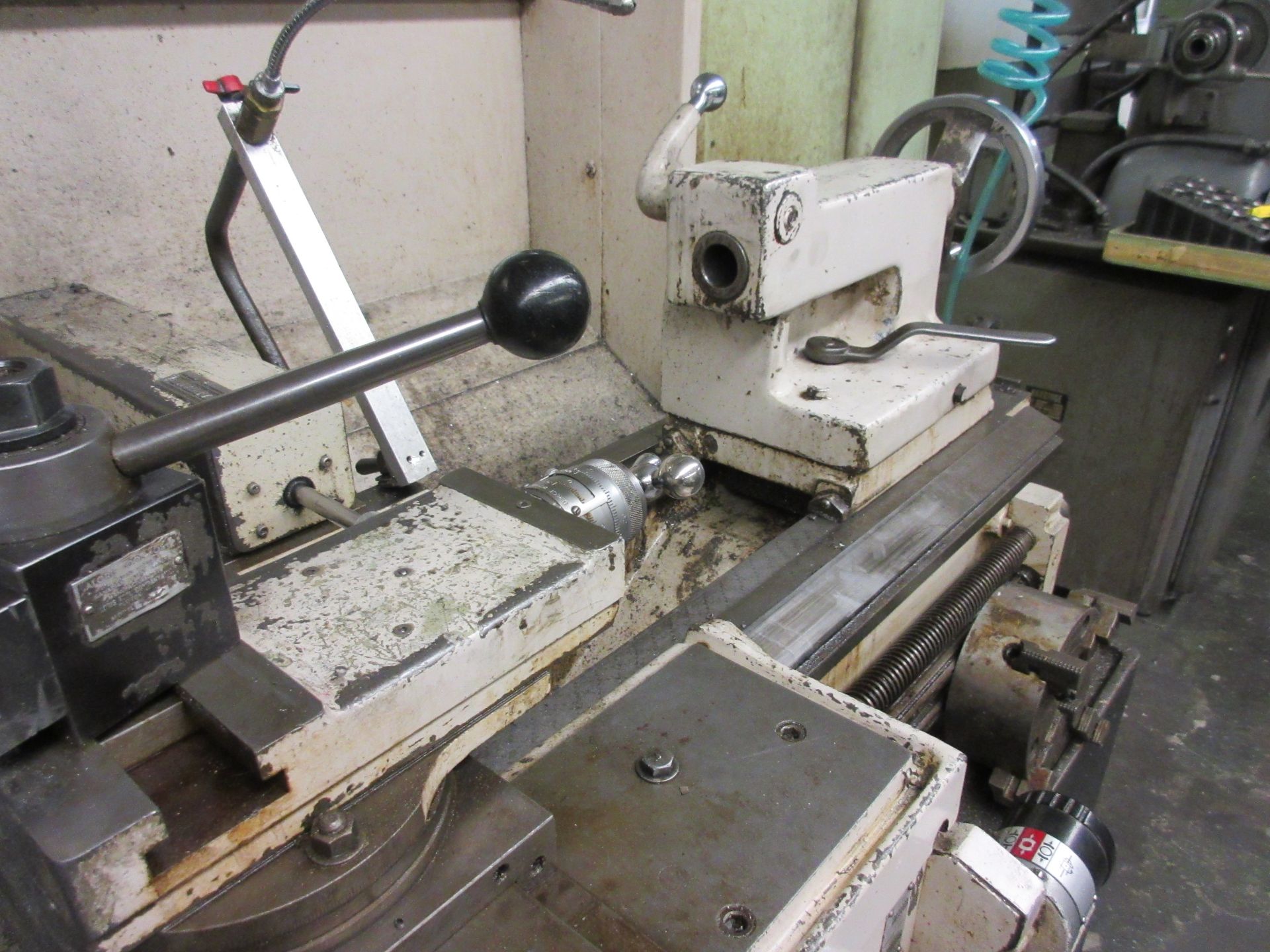 (1) LeBlond Makino Regal Servo Shift Tool Room Lathe, 16” x 30”, Tool Post Holder, 12" 6-Jaw - Image 5 of 9