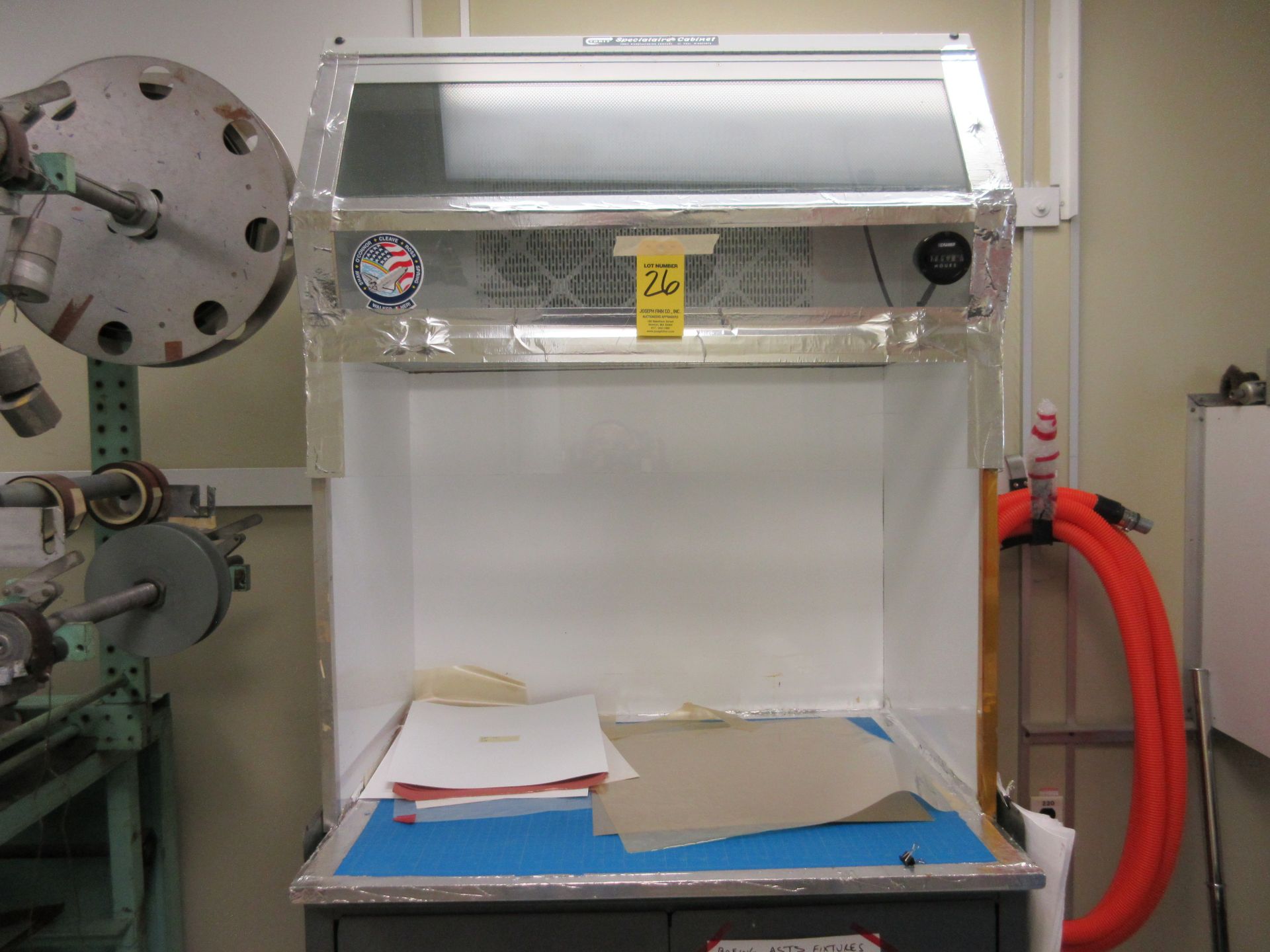 (1) Spectaculaire Fume Hood - Image 2 of 4