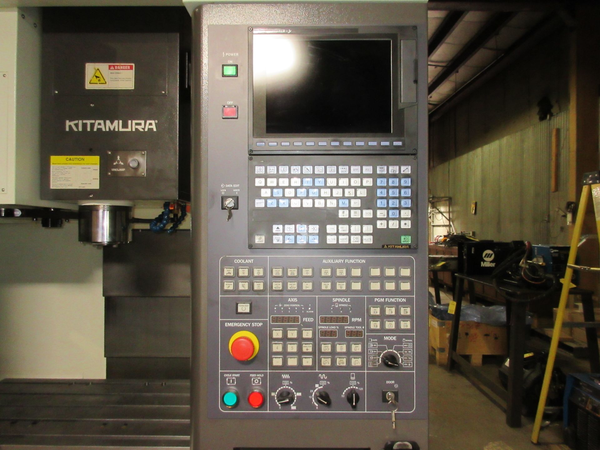 2015 Kitamura Mycenter 3XD CNC Vertical Machining Center s/n 37078, Chip Removal, 19.7” x 33.9” - Image 4 of 12