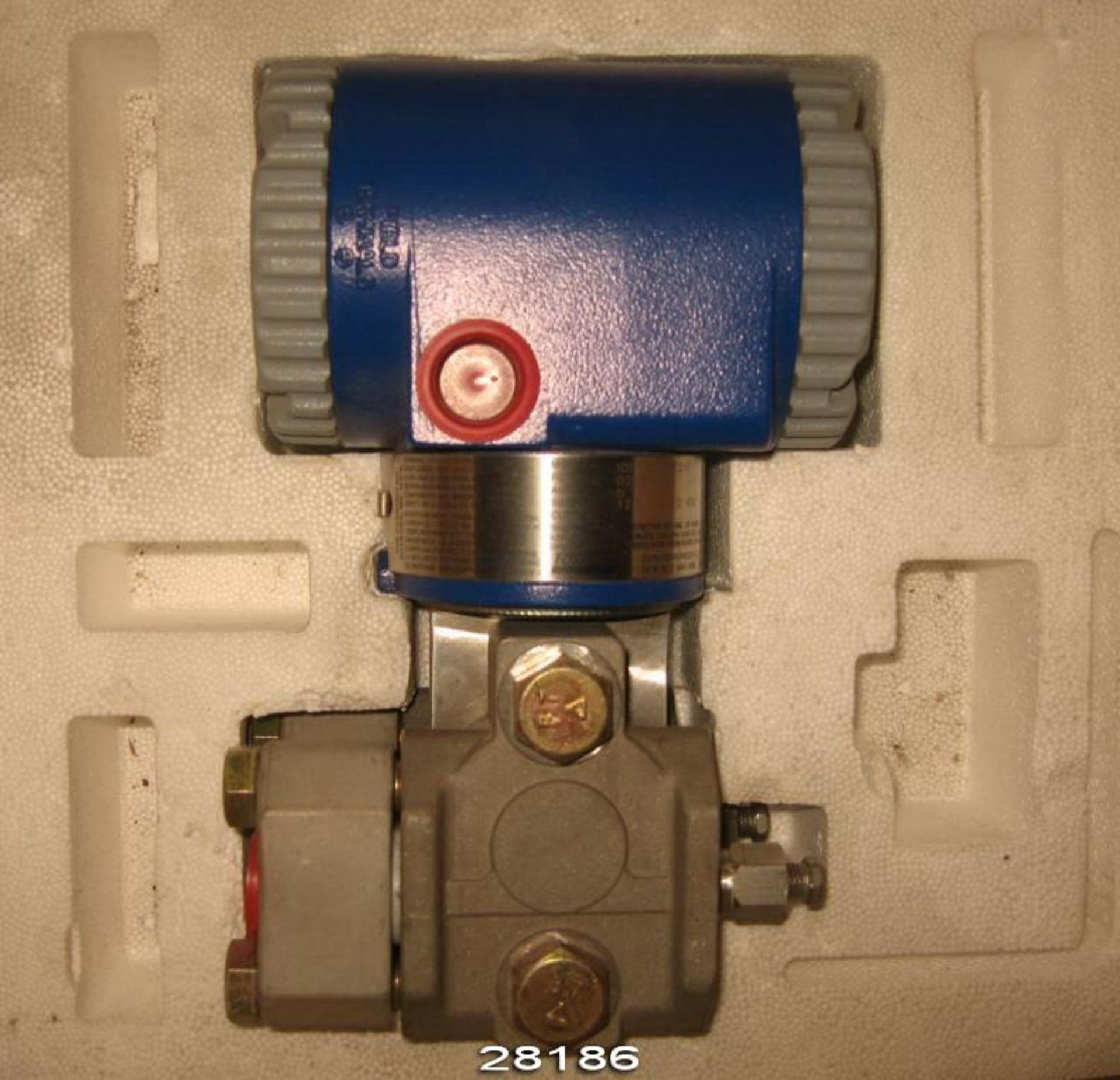Foxboro IDPIO-T22C21F Pressure Transmitter, Calibration 20-840 In Water, Output 4-20 Ma, Max W.p.