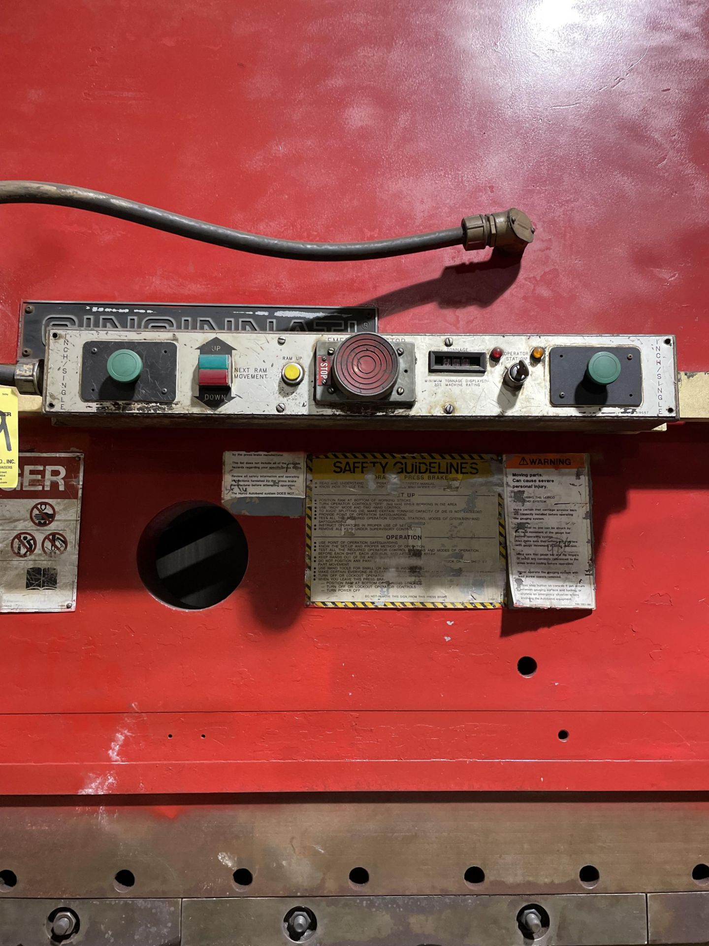 (1) Cincinnati 350 FM x 10’ Hydraulic Press Brake s/n 43284, 12” Stroke, 350 Ton, Control - Image 3 of 12
