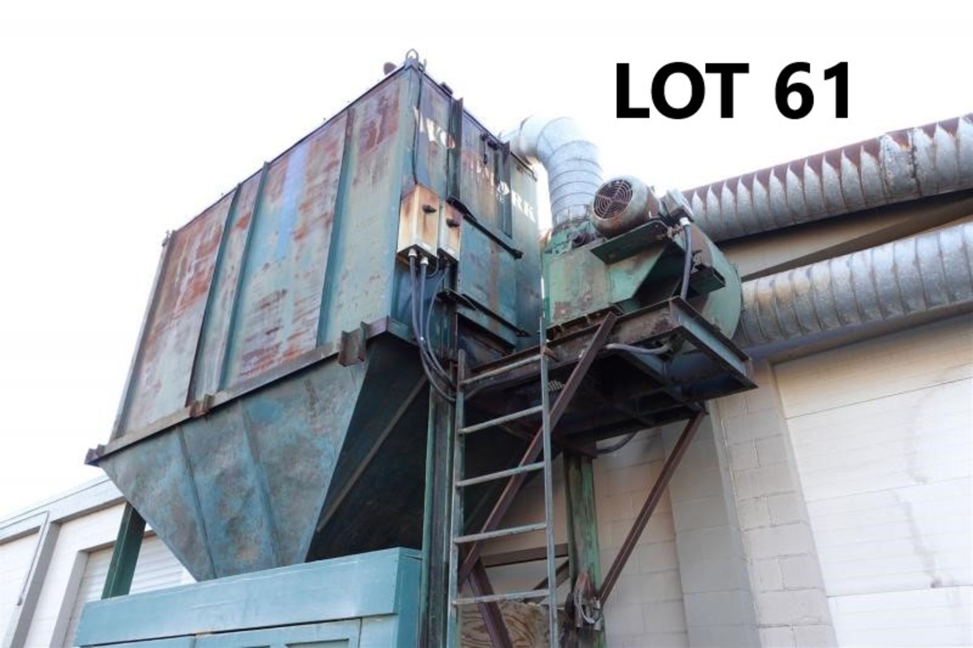 DUST COLLECTOR, BAG HOUSE TYPE, EXTERIOR, ON STAND W/ELECTRICS, 25 HP, 208/230/460V