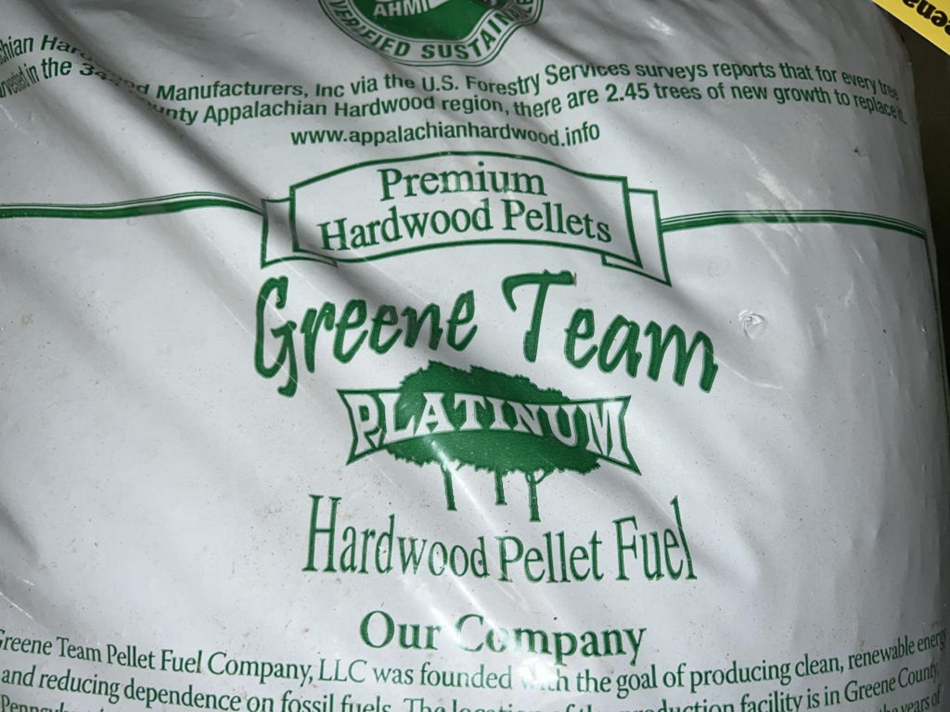 (3) 40LB. BAGS OF GREENE TEAM WOOD PELLETS - Image 2 of 2