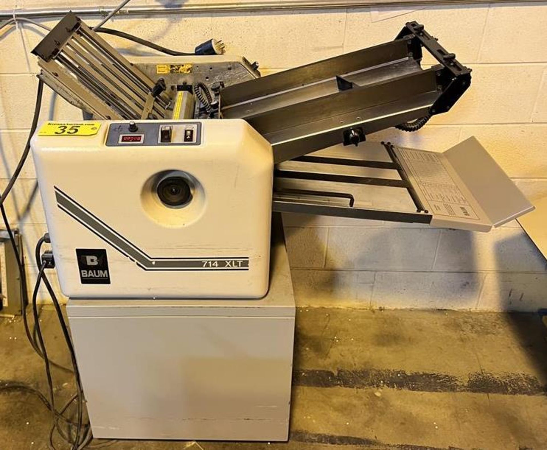 BAUM 714XLTD-2-P-1, 14X20 SERIES, ULTRAFOLD TABLETOP FOLDER WITH VACUUM PUMP, S/N: 014UA0001