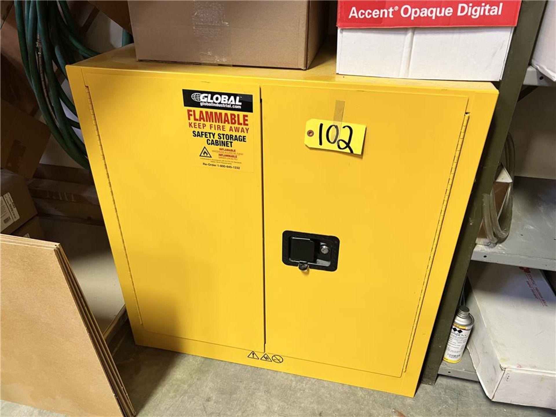 GLOBAL INDUSTRIAL MODEL 962357 22-GAL. FLAMMABLE CABINET, 35"W X 22"D X 35"H