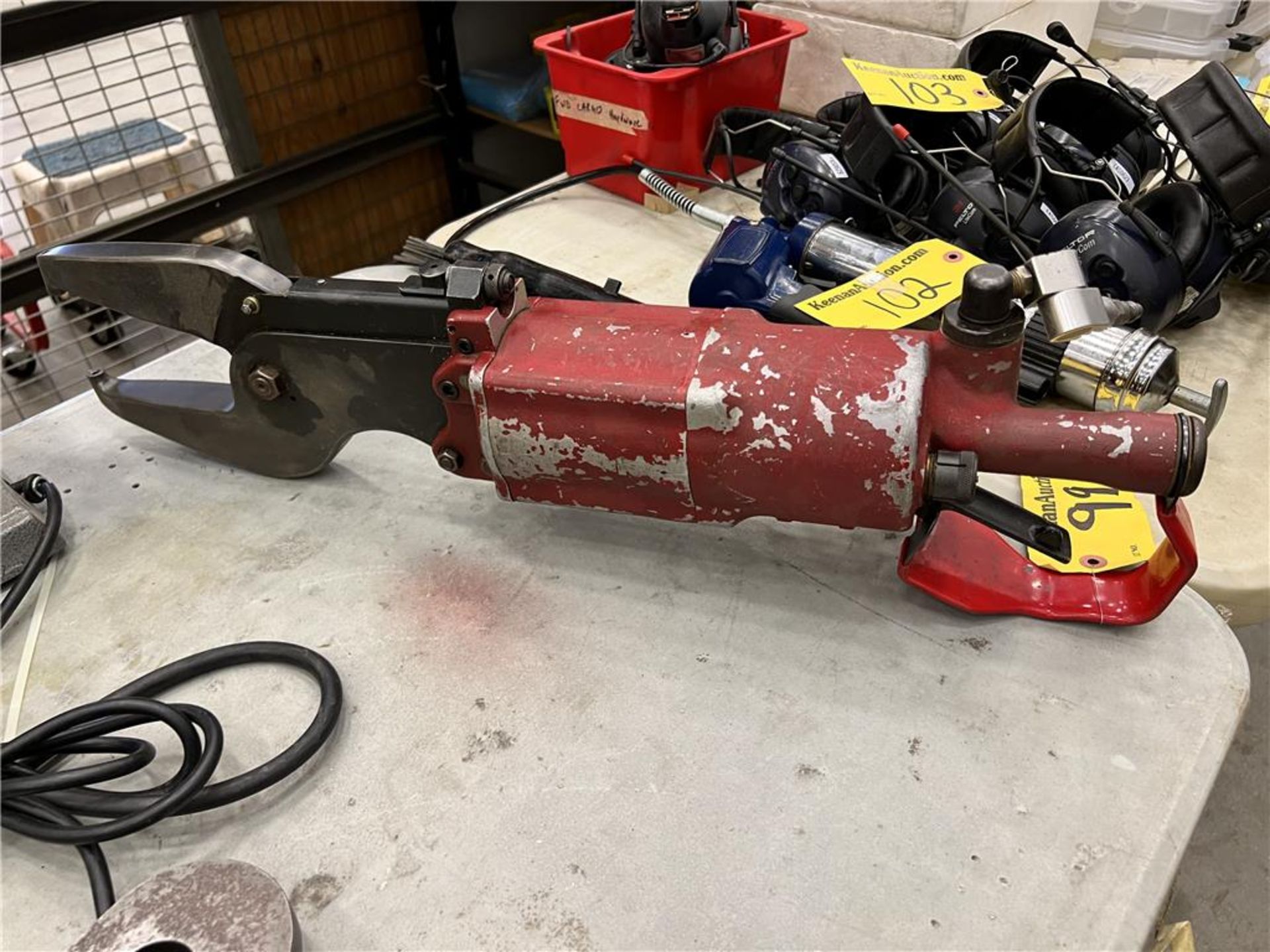 CHICAGO PNEUMATIC CP0351 C-YOKE COMPRESSION RIVET SQUEEZER