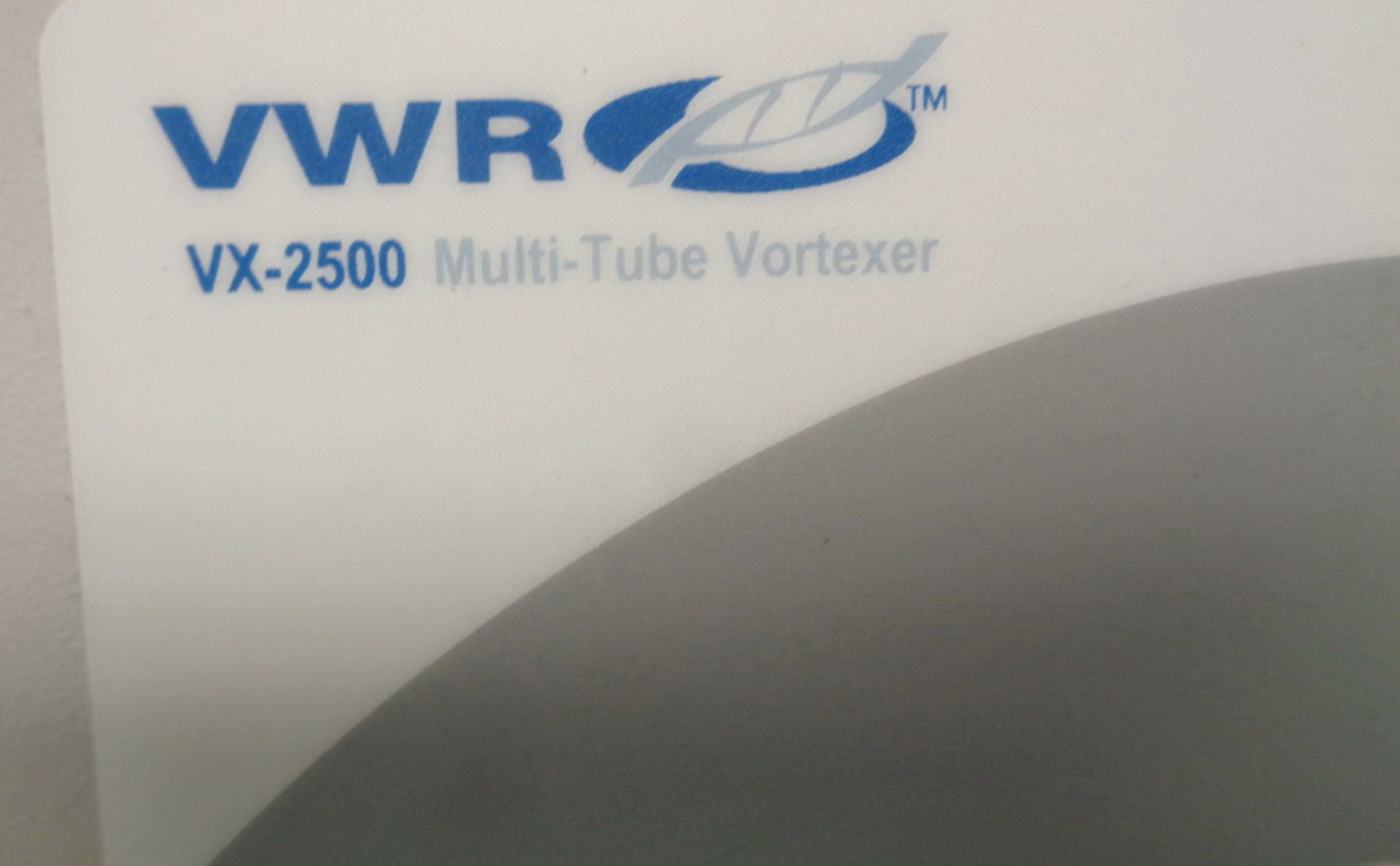 VWR Multi-Tube VX-2500 Vortexer - Image 2 of 2
