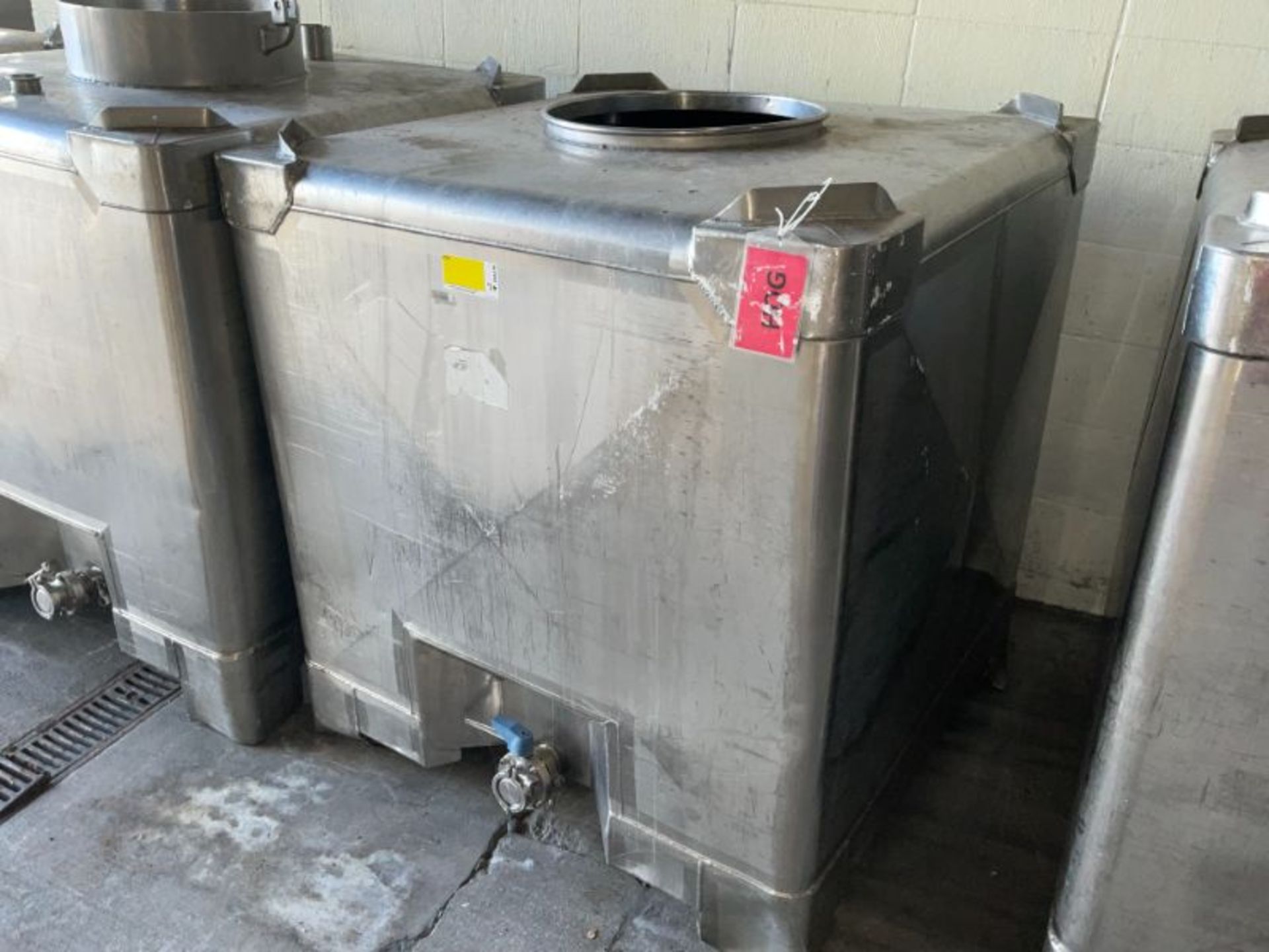 330 Gallon Stainless Tank - Image 2 of 3