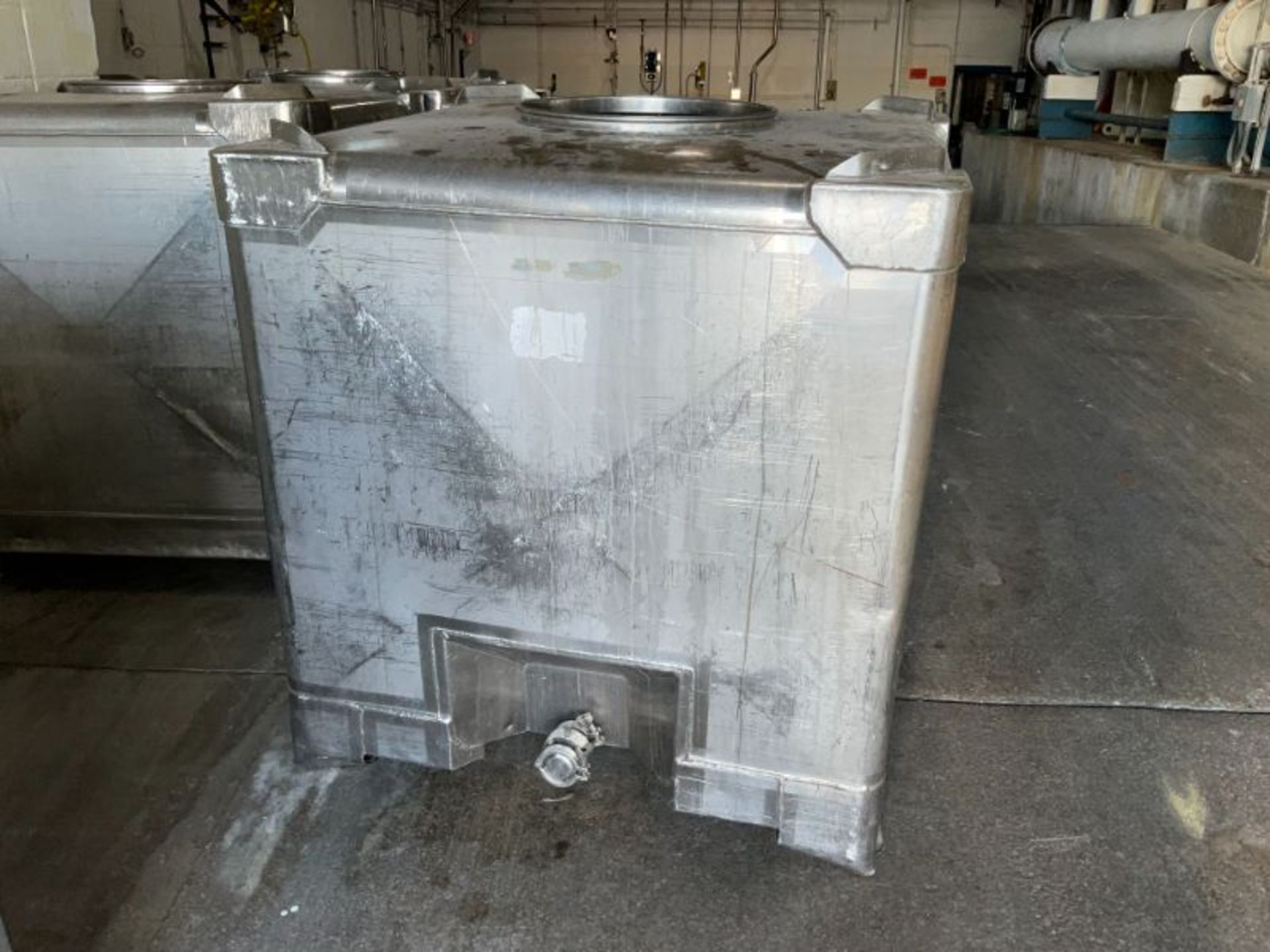 330 Gallon Stainless Tank