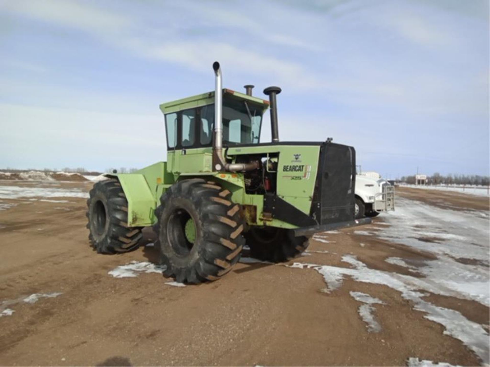 1982 Steiger ST225 Bearcat III 4wd Tractor - Image 2 of 25