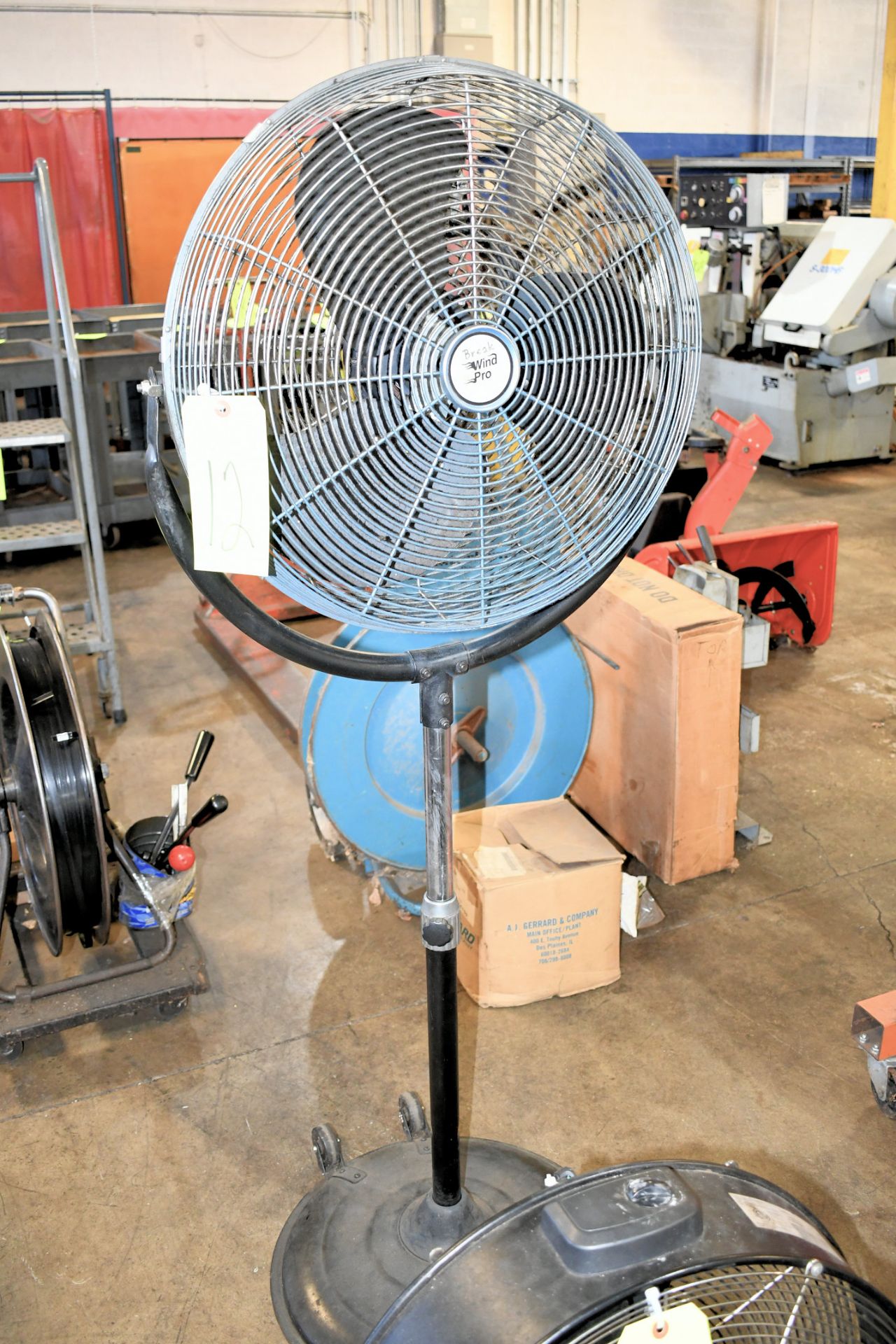 Wind Pro 18" Pedestal Shop Fan