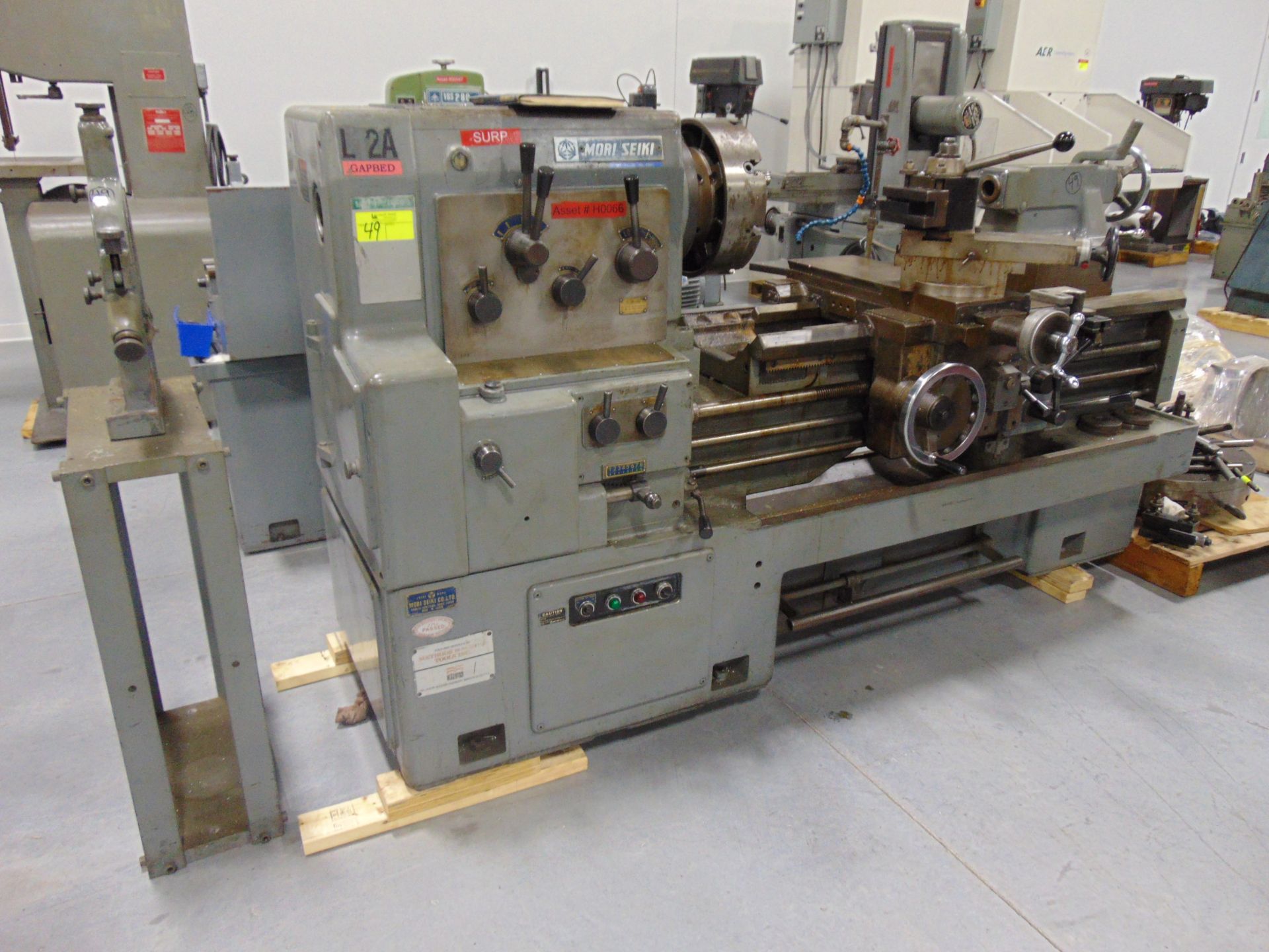 1978 MORI SEIKI GAP BED ENGINE LATHE