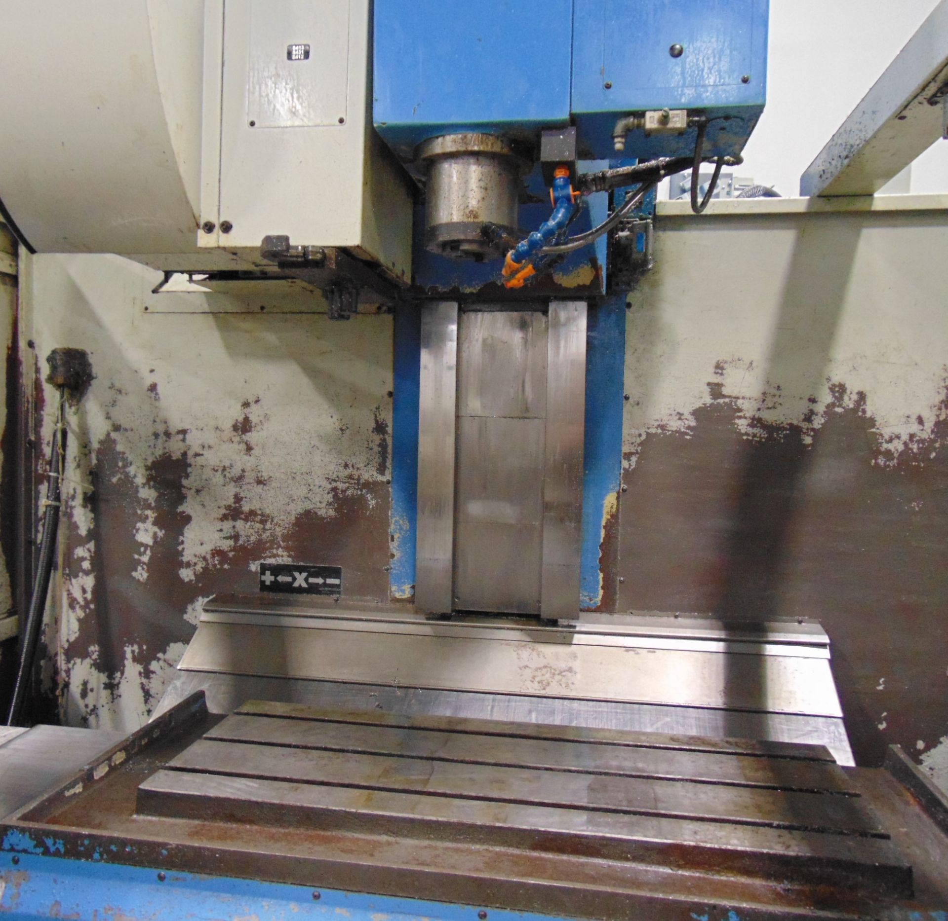 2000 YCM / SUPERMAX 3-AXIS CNC VERTICAL MACHINING CENTER - Image 3 of 9