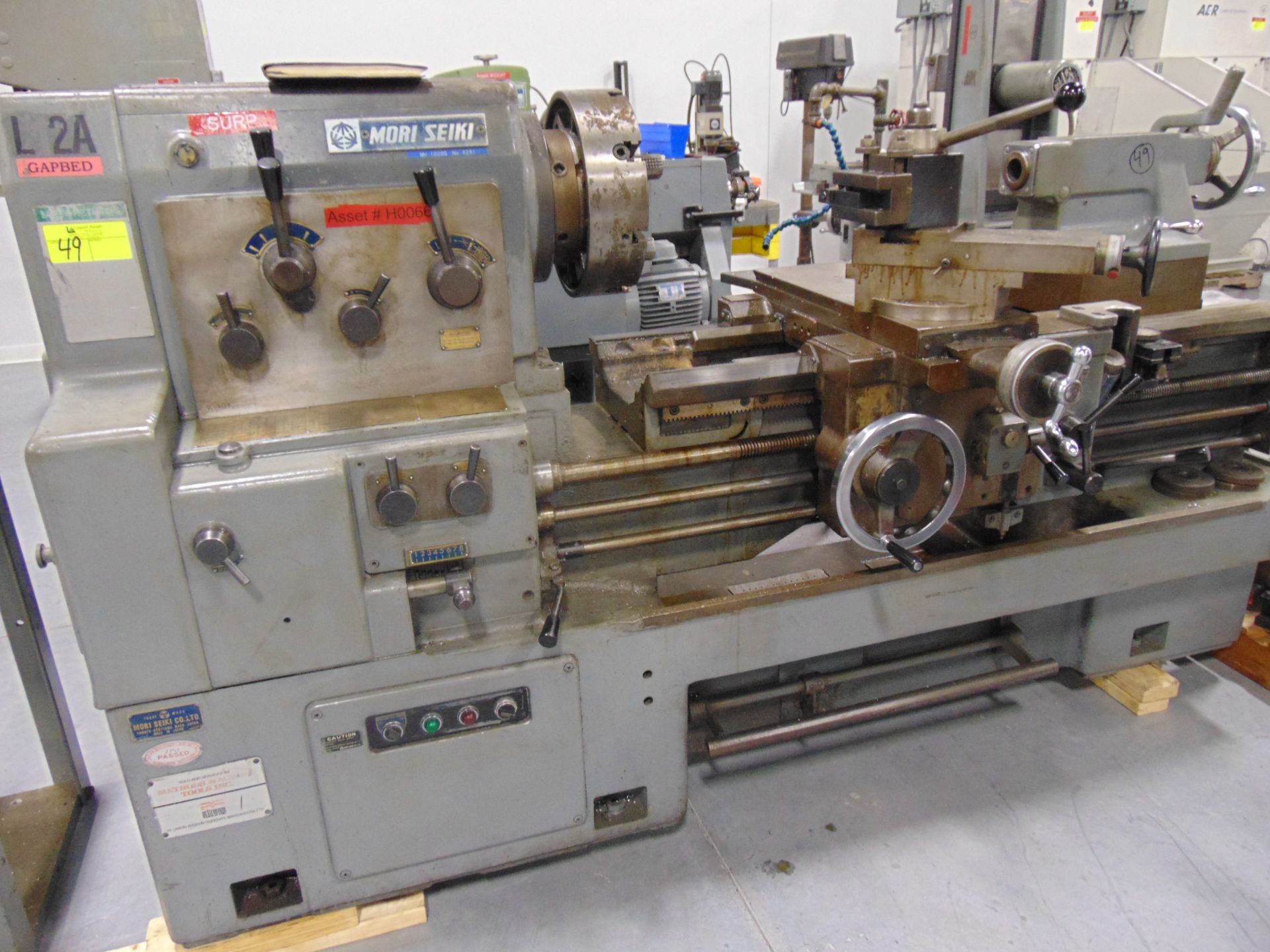 1978 MORI SEIKI GAP BED ENGINE LATHE - Image 9 of 11