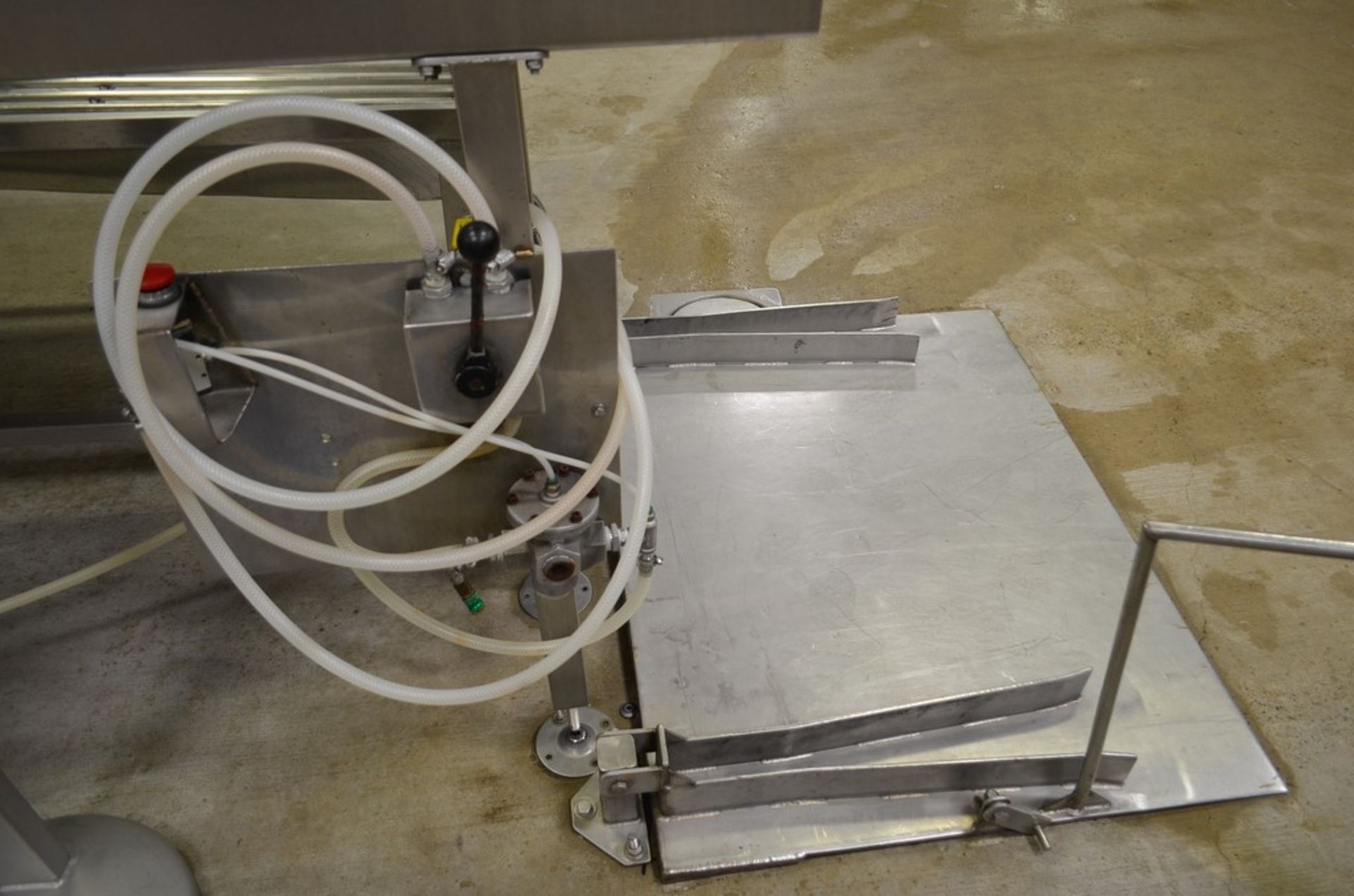 NC Hyperbaric Wave600420 High Pressure Pasteurizer (HPP). Capacity of Approximately 5,730 Pounds Per - Image 33 of 42