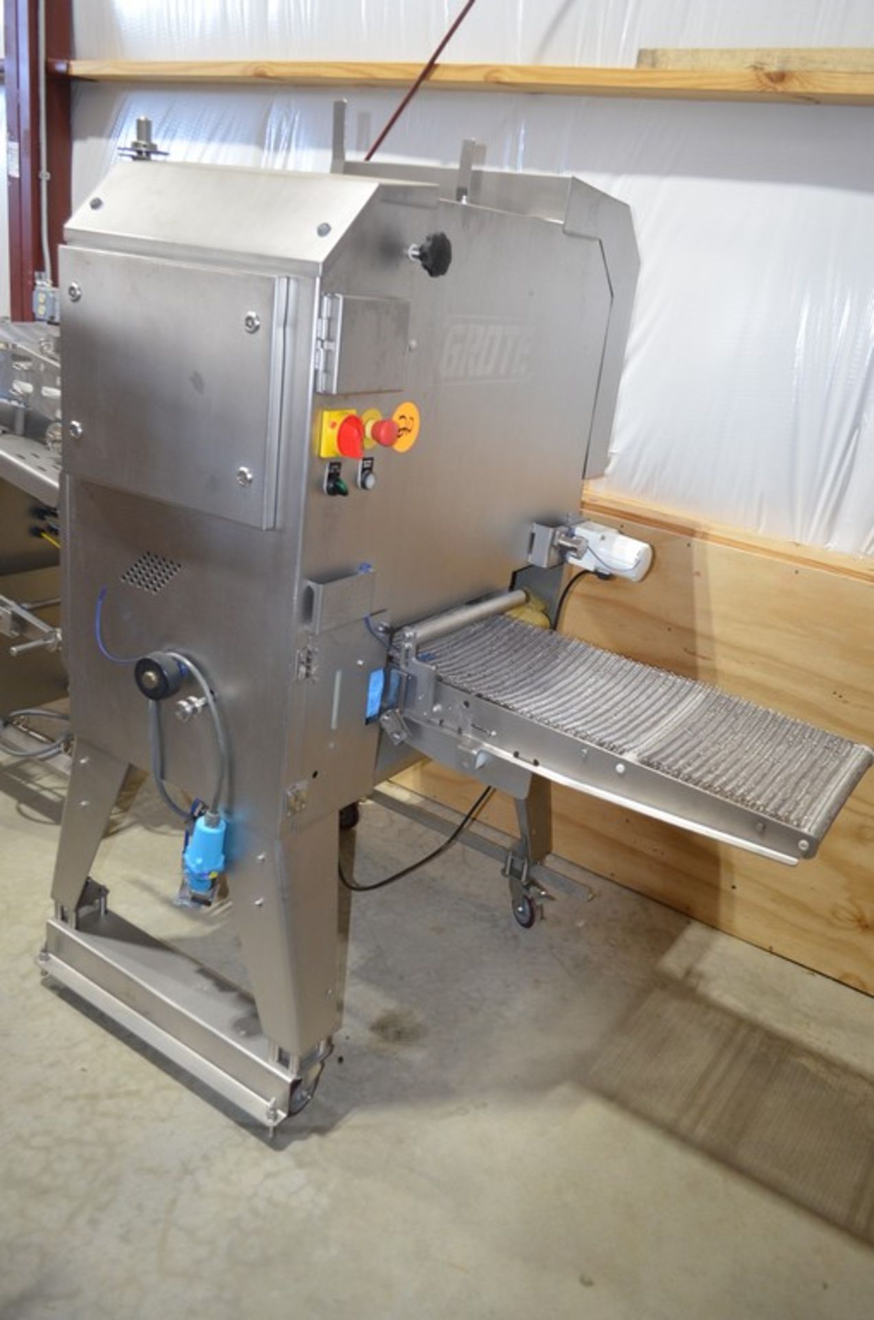 Grote 613-VS2-LES Slicer with Infeed Conveyor, Spare Parts, 208/240 Volt, S/N: 1176508 (2014) - Image 5 of 9