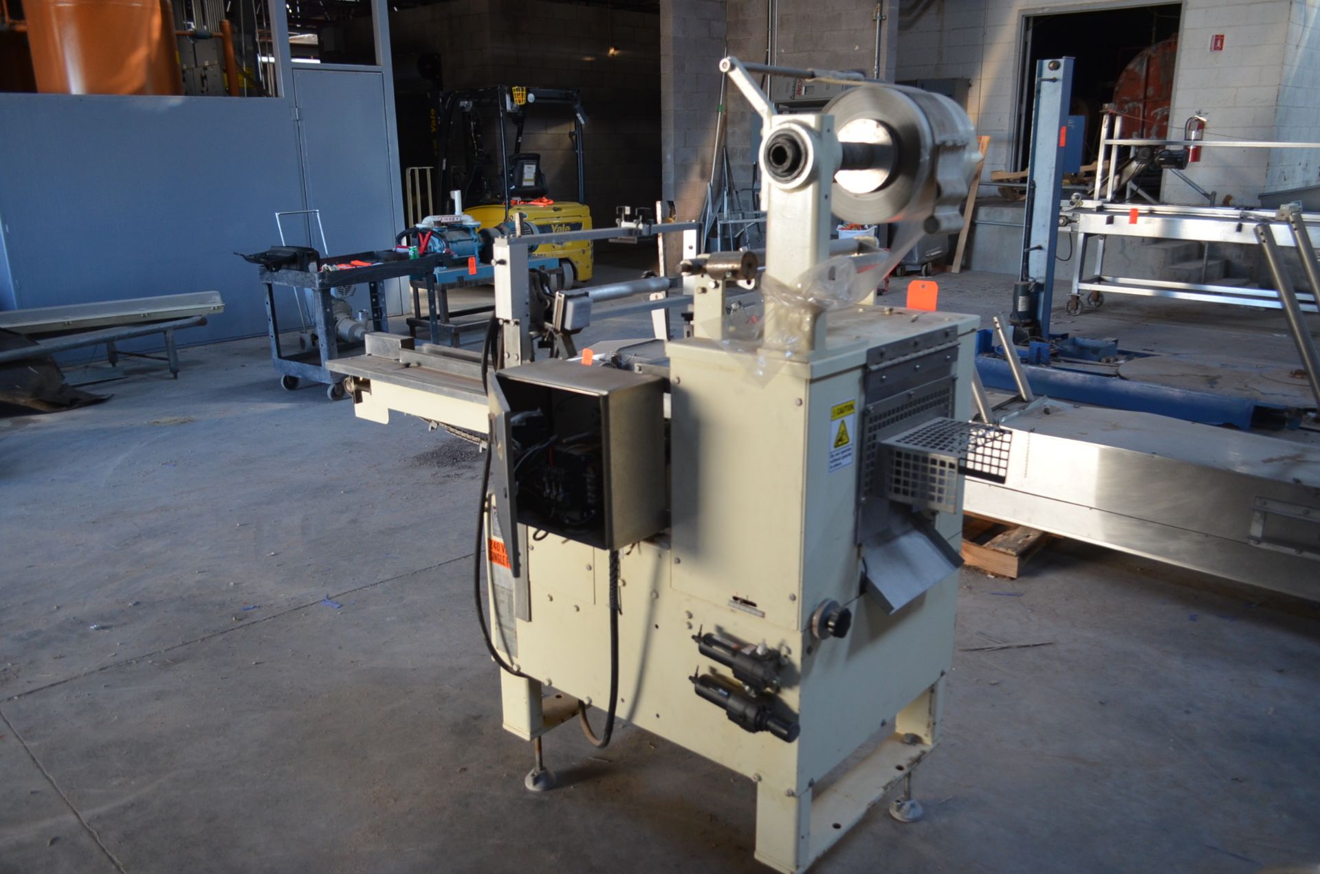 Doboy Horizontal Flow Wrapper, Approx 6 in Wide x 3 in High Product Capacity S/N 7610945 - Image 5 of 10